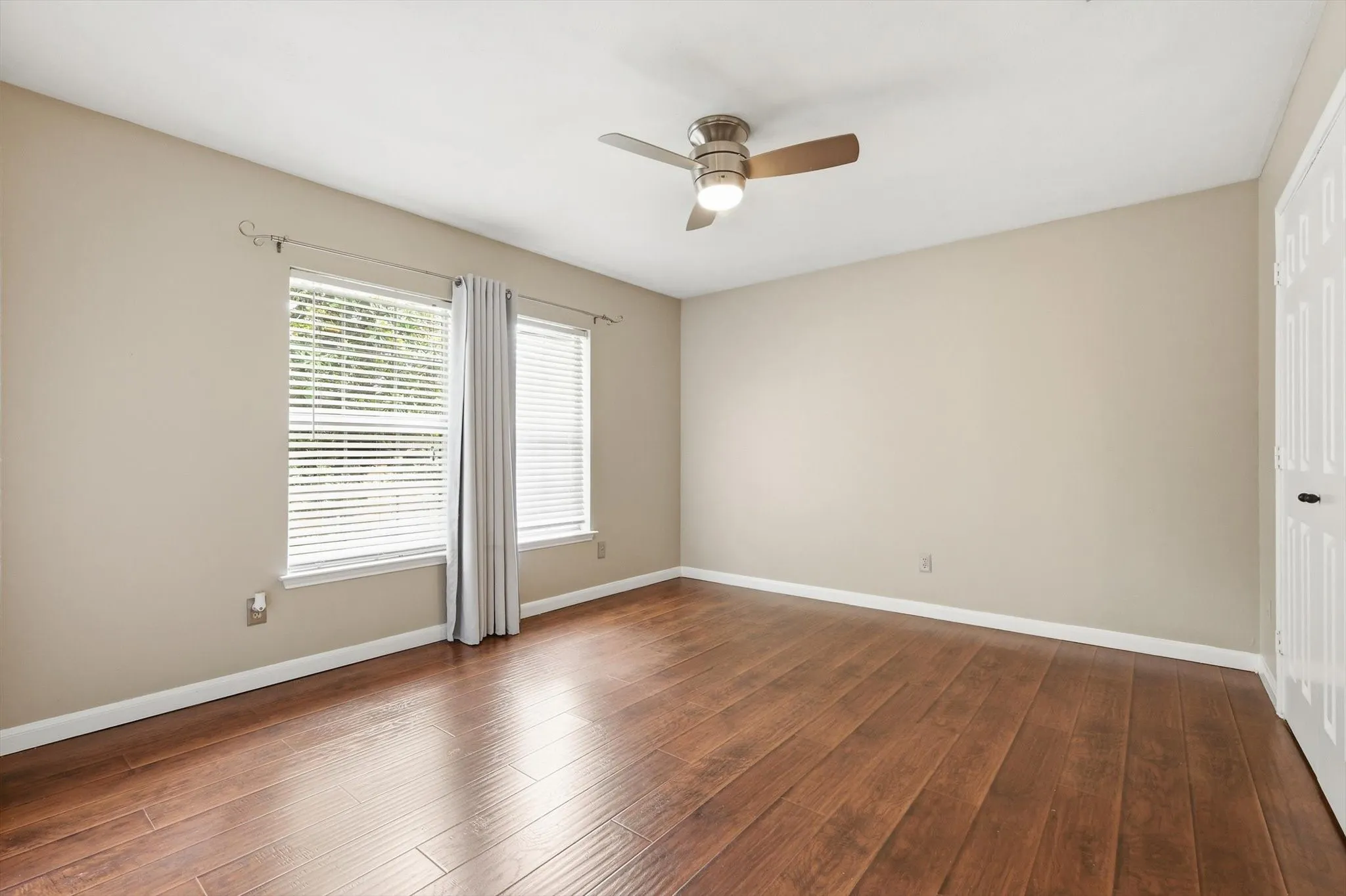 Single Family Residence For Rent in Collin County , 1813 Weanne Drive, Richardson, Texas 75082, 4 Bedroom, 4 Bathroom, 2 Garage spaces, 3,896 Sqft, built in 1988, mls#21218193, Real Estate Agent in Richardson, Homes For Rent in Collin county, Homes For Rent in Richardson, Realtor in Richardson Texas, Real Estate Brokerage Independent Realty Texas, Luminita Cordes Realtor