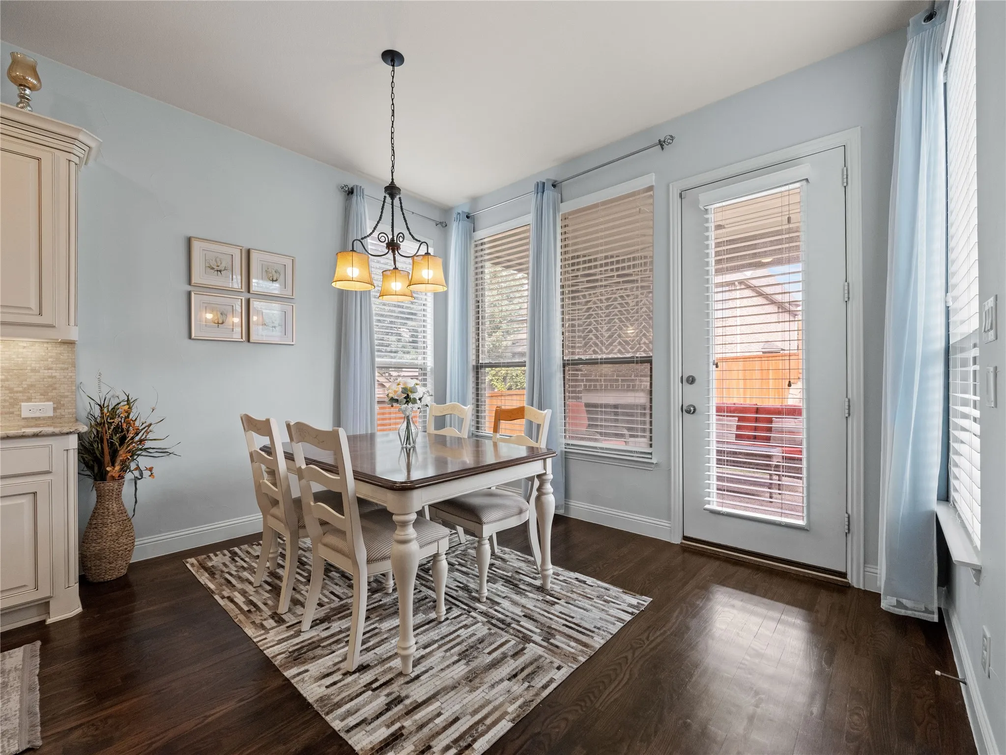 Single Family Residence For Sale in Collin County , 1504 Cayman Drive, Allen, Texas 75013, 5 Bedroom, 5 Bathroom, 3 Garage spaces, 4,478 Sqft, built in 2013, mls#21217869, Real Estate Agent in Allen, Homes For Sale in Collin county, Homes For Sale in Allen, Realtor in Allen Texas, Real Estate Brokerage Independent Realty Texas, Luminita Cordes Realtor