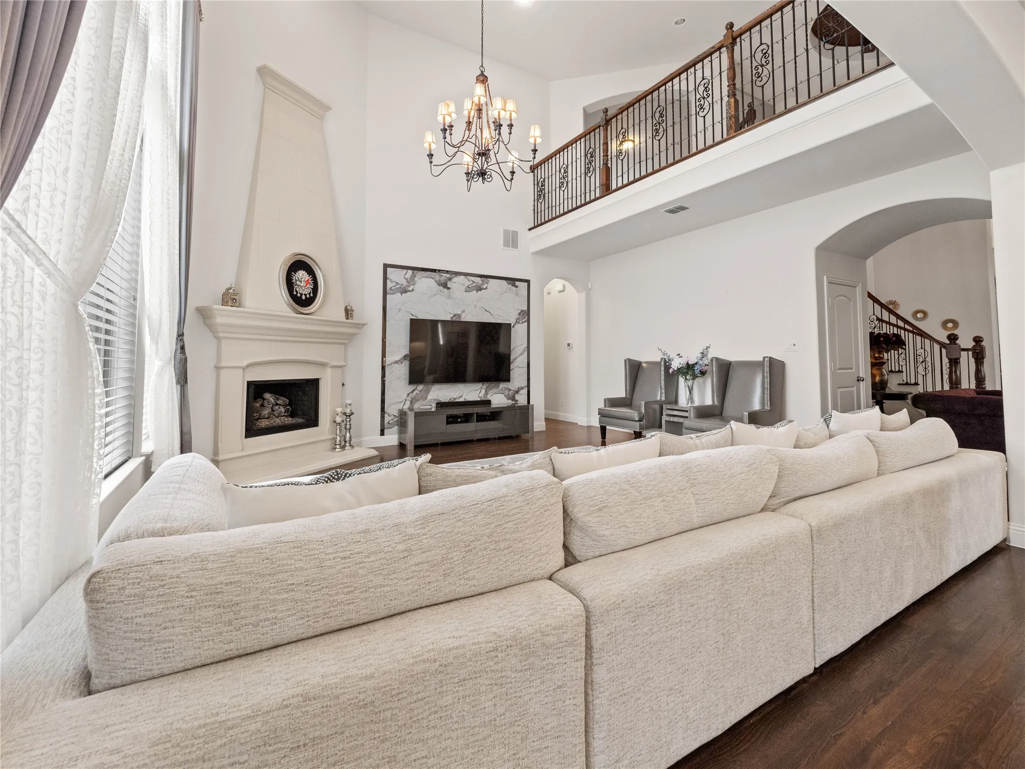 Single Family Residence For Sale in Collin County , 1504 Cayman Drive, Allen, Texas 75013, 5 Bedroom, 5 Bathroom, 3 Garage spaces, 4,478 Sqft, built in 2013, mls#21217869, Real Estate Agent in Allen, Homes For Sale in Collin county, Homes For Sale in Allen, Realtor in Allen Texas, Real Estate Brokerage Independent Realty Texas, Luminita Cordes Realtor