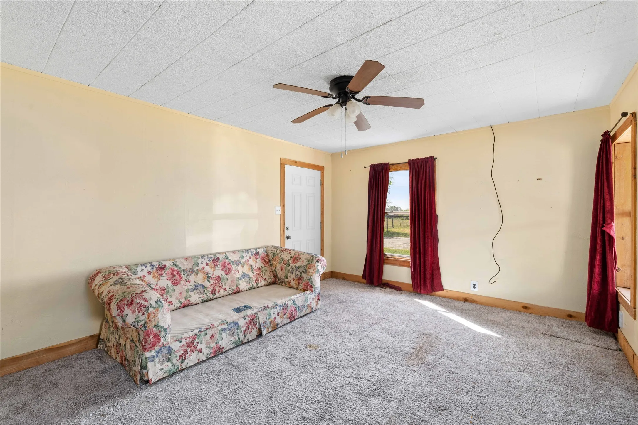 Single Family Residence For Sale in Brown County , 510 Medcalf Street, Bangs, Texas 76823, 2 Bedroom, 1 Bathroom, Garage spaces, 918 Sqft, built in 0, mls#21216630, Real Estate Agent in Bangs, Homes For Sale in Brown county, Homes For Sale in Bangs, Realtor in Bangs Texas, Real Estate Brokerage Independent Realty Texas, Luminita Cordes Realtor