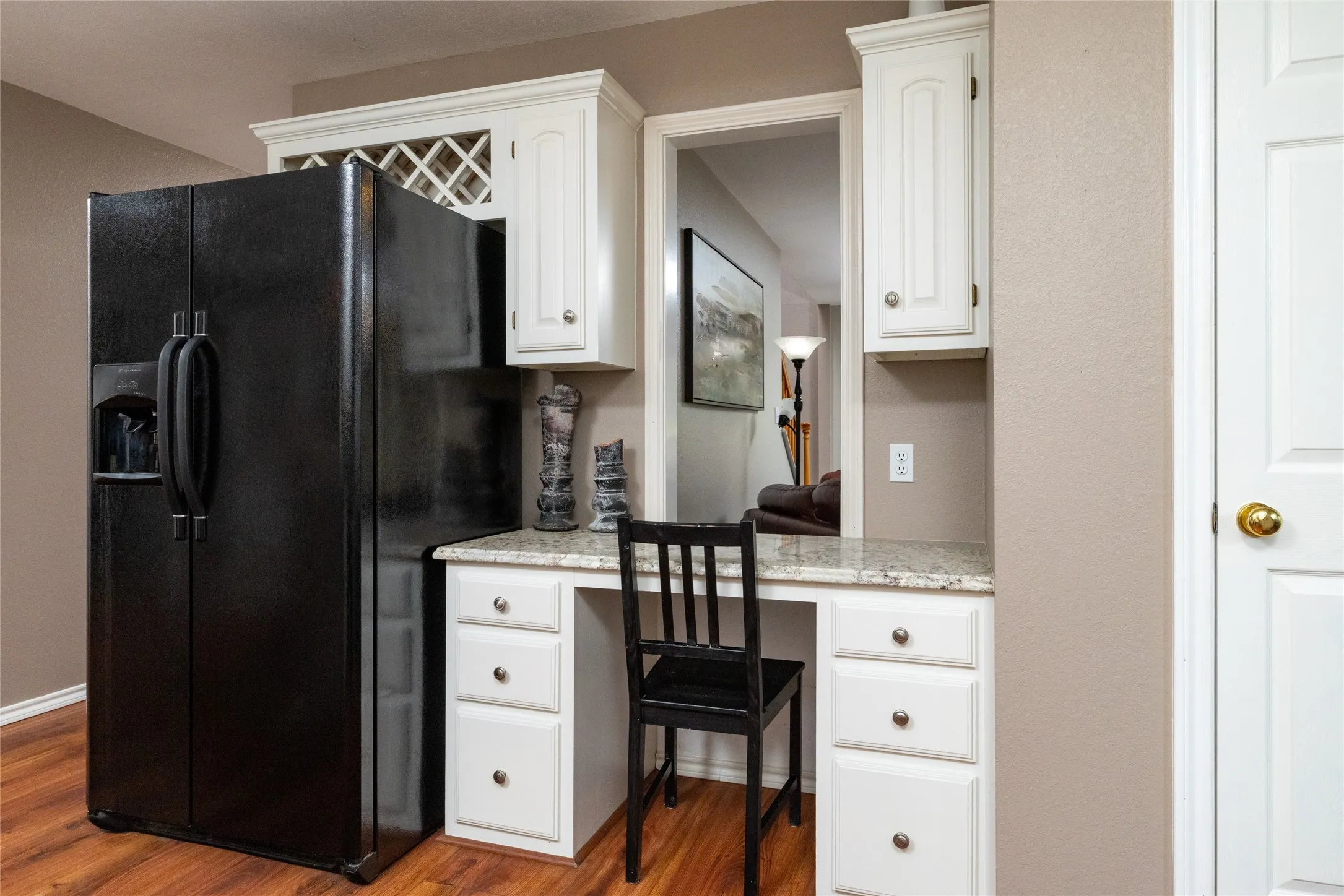 Single Family Residence For Sale in Parker County , 136 Southwinds Drive, Weatherford, Texas 76087, 4 Bedroom, 3 Bathroom, 2 Garage spaces, 2,208 Sqft, built in 1993, mls#21214107, Real Estate Agent in Weatherford, Homes For Sale in Parker county, Homes For Sale in Weatherford, Realtor in Weatherford Texas, Real Estate Brokerage Independent Realty Texas, Luminita Cordes Realtor