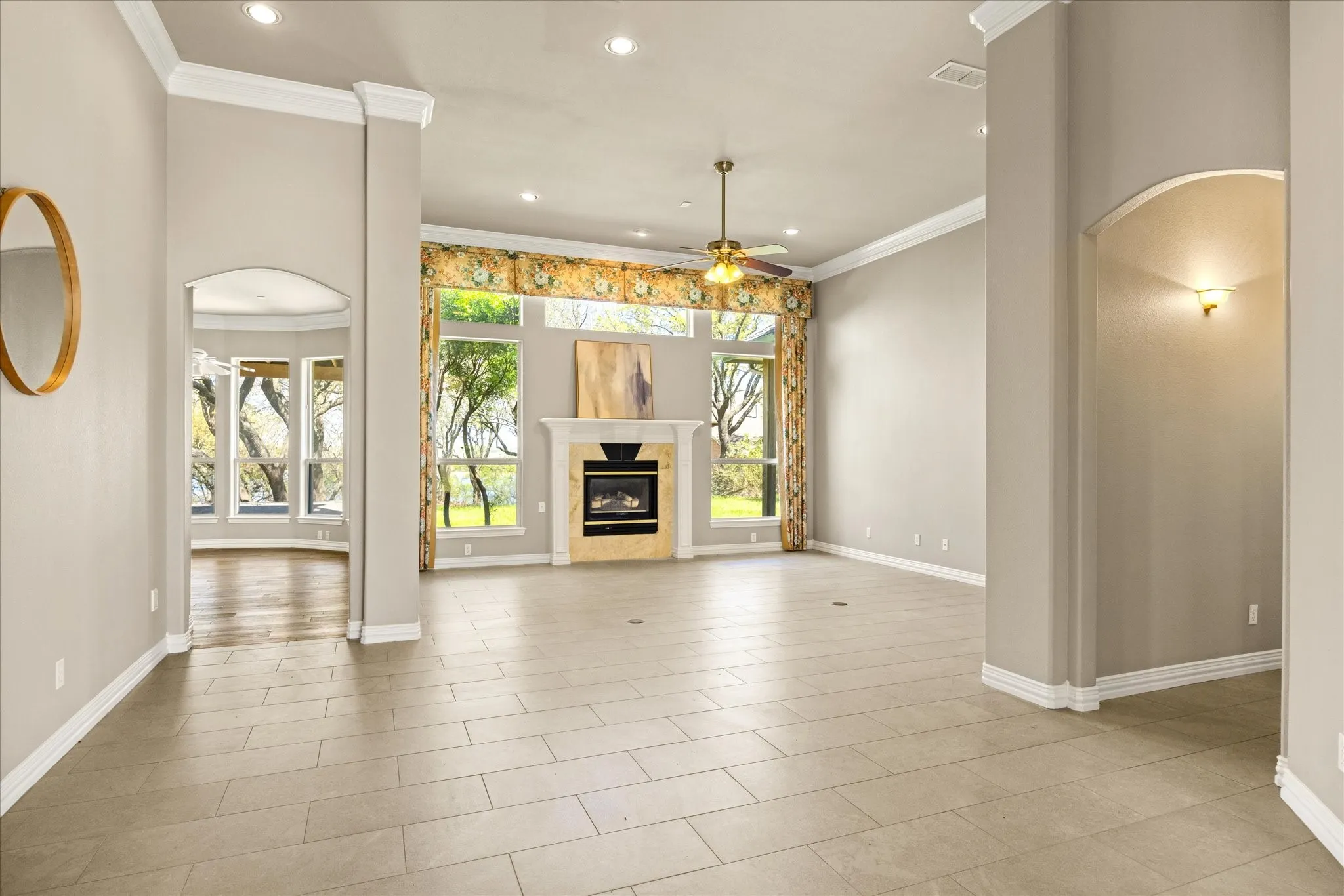 Single Family Residence For Sale in Hood County , 2306 Winton Terrace Court, Granbury, Texas 76048, 5 Bedroom, 5 Bathroom, 5 Garage spaces, 5,489 Sqft, built in 1997, Preowned, mls#21210556, Real Estate Agent in Granbury, Homes For Sale in Hood county, Homes For Sale in Granbury, Realtor in Granbury Texas, Real Estate Brokerage Independent Realty Texas, Luminita Cordes Realtor