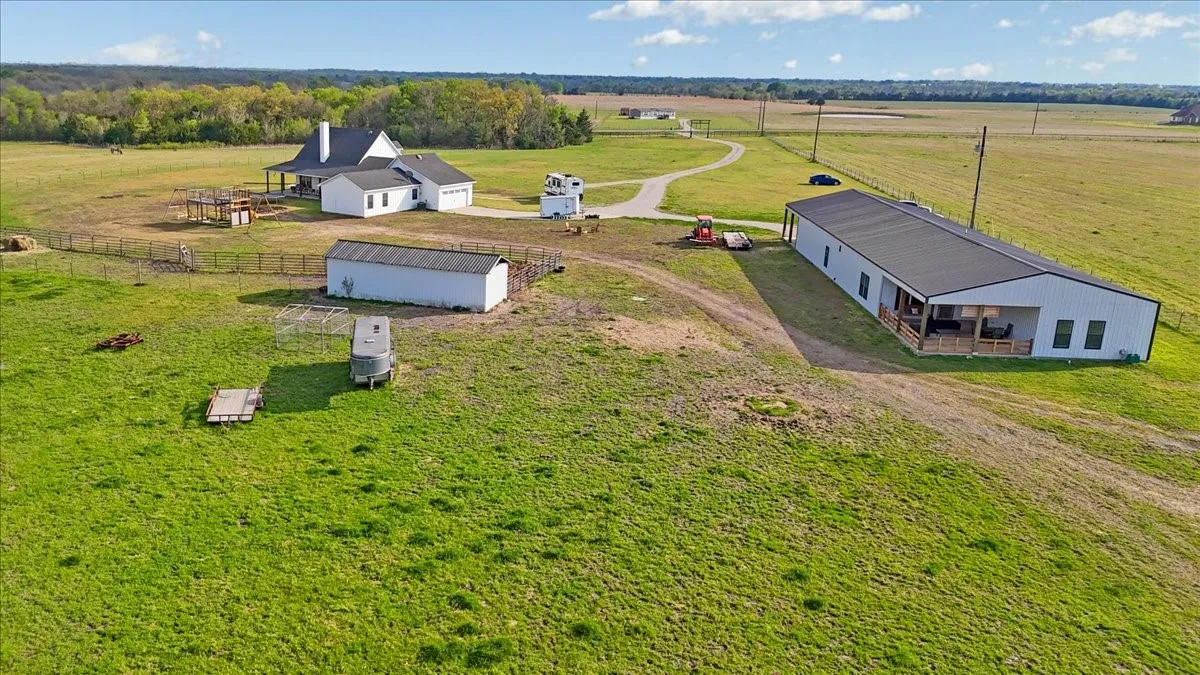 Farm For Sale in Delta County , 836 Fm-2068, Klondike, Texas 75448, 5 Bedrooms, 5 Bathrooms, 2 Garage spaces, 4,305 Sqft, built in 2020, Preowned, Price $1,375,000, mls#21149432, Real Estate Agent in Klondike, Homes For Sale in Delta county, Homes For Sale in Klondike, Realtor in Klondike Texas, Real Estate Brokerage Independent Realty Texas, Luminita Cordes Realtor