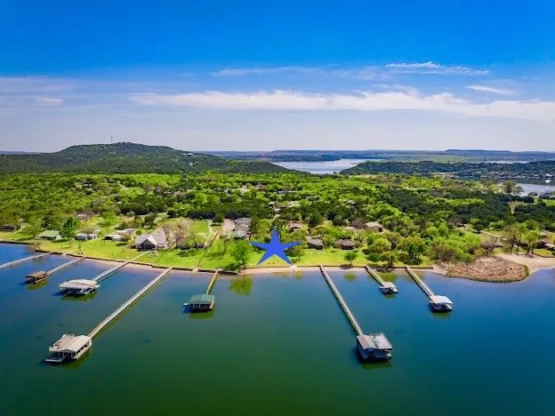 Single Family Residence For Sale in Palo Pinto County , 1957 Deer Trail Road, Possum Kingdom Lake, Texas 76449, 4 Bedroom, 2 Bathroom, 1 Garage spaces, 1,764 Sqft, built in 1960, Preowned, mls#21215986, Real Estate Agent in Possum Kingdom Lake, Homes For Sale in Palo Pinto county, Homes For Sale in Possum Kingdom Lake, Realtor in Possum Kingdom Lake Texas, Real Estate Brokerage Independent Realty Texas, Luminita Cordes Realtor