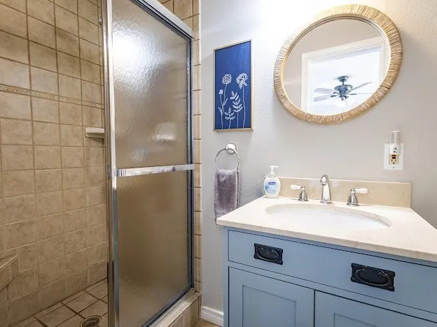Single Family Residence For Sale in Palo Pinto County , 1957 Deer Trail Road, Possum Kingdom Lake, Texas 76449, 4 Bedroom, 2 Bathroom, 1 Garage spaces, 1,764 Sqft, built in 1960, Preowned, mls#21215986, Real Estate Agent in Possum Kingdom Lake, Homes For Sale in Palo Pinto county, Homes For Sale in Possum Kingdom Lake, Realtor in Possum Kingdom Lake Texas, Real Estate Brokerage Independent Realty Texas, Luminita Cordes Realtor