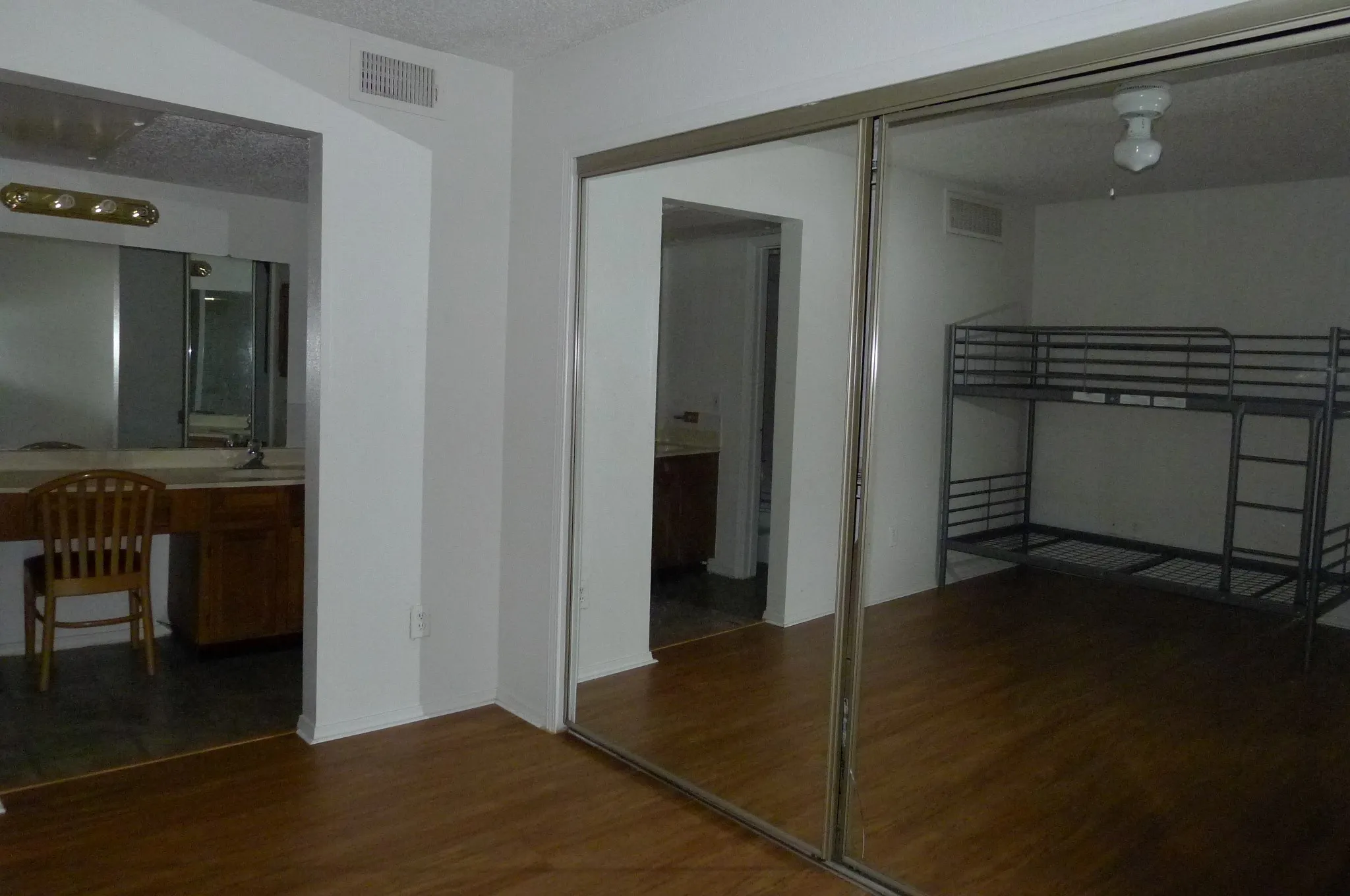 Condominium For Rent in Dallas County , 9835 Walnut Street 107, Dallas, Texas 75243, 1 Bedroom, 1 Bathroom, Garage spaces, 662 Sqft, built in 1984, Preowned, mls#21218282, Real Estate Agent in Dallas, Homes For Rent in Dallas county, Homes For Rent in Dallas, Realtor in Dallas Texas, Real Estate Brokerage Independent Realty Texas, Luminita Cordes Realtor