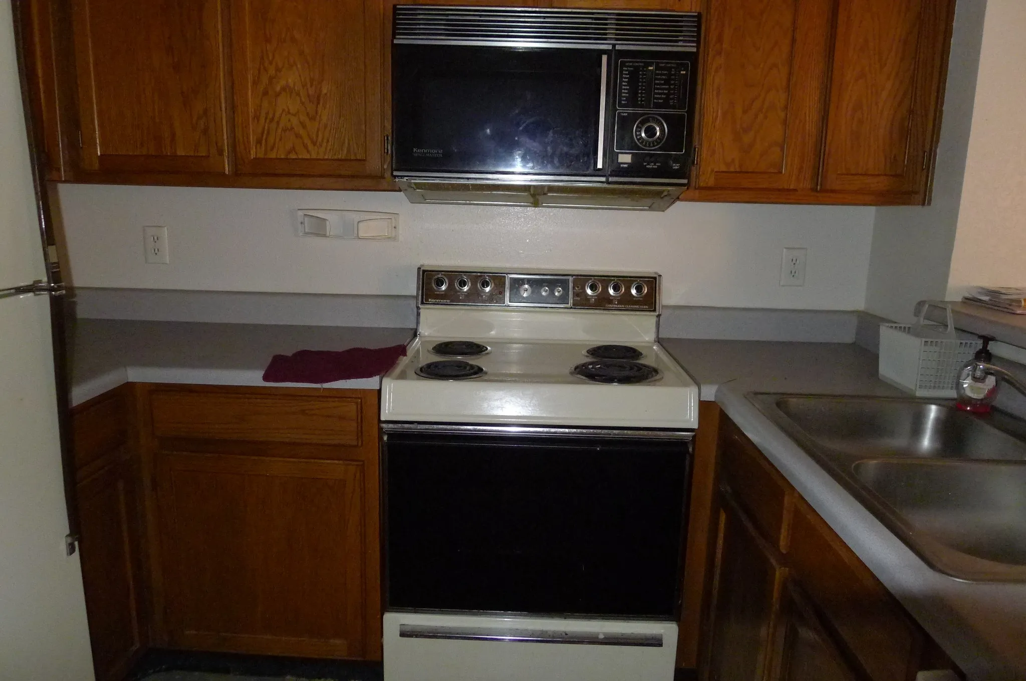 Condominium For Rent in Dallas County , 9835 Walnut Street 107, Dallas, Texas 75243, 1 Bedroom, 1 Bathroom, Garage spaces, 662 Sqft, built in 1984, Preowned, mls#21218282, Real Estate Agent in Dallas, Homes For Rent in Dallas county, Homes For Rent in Dallas, Realtor in Dallas Texas, Real Estate Brokerage Independent Realty Texas, Luminita Cordes Realtor