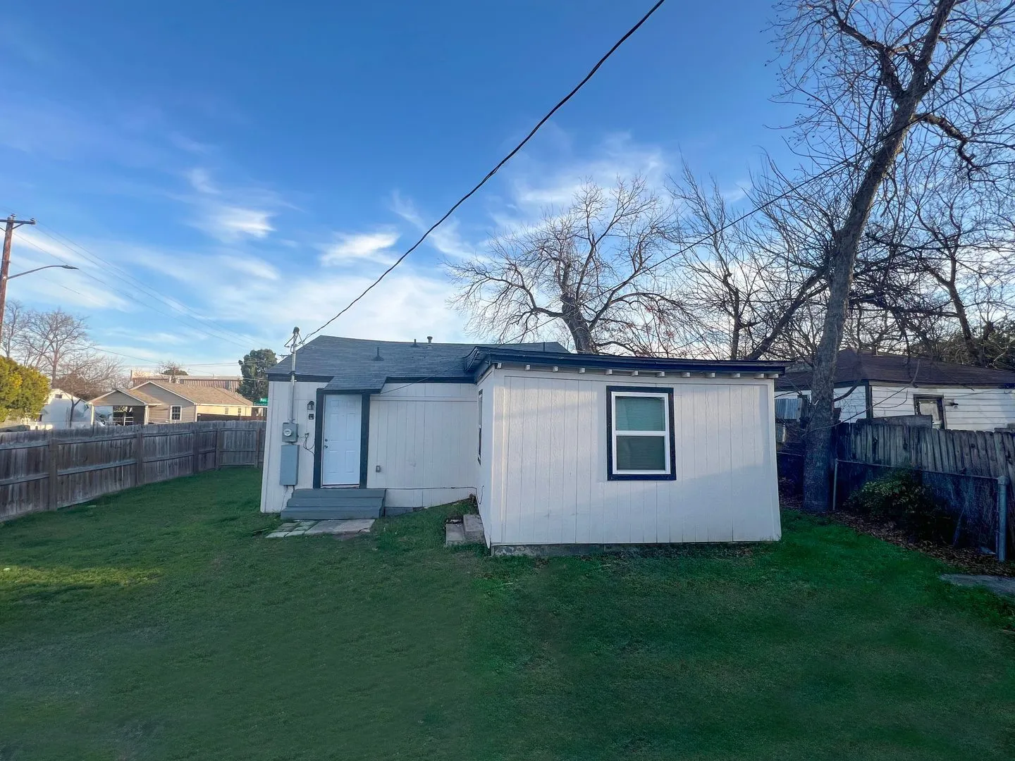Single Family Residence For Sale in Tarrant County , 1733 Greenfield Avenue, Fort Worth, Texas 76102, 3 Bedrooms, 2 Bathrooms, Garage spaces, 744 Sqft, built in 1945, Price $124,950, mls#21218272, Real Estate Agent in Fort Worth, Homes For Sale in Tarrant county, Homes For Sale in Fort Worth, Realtor in Fort Worth Texas, Real Estate Brokerage Independent Realty Texas, Luminita Cordes Realtor