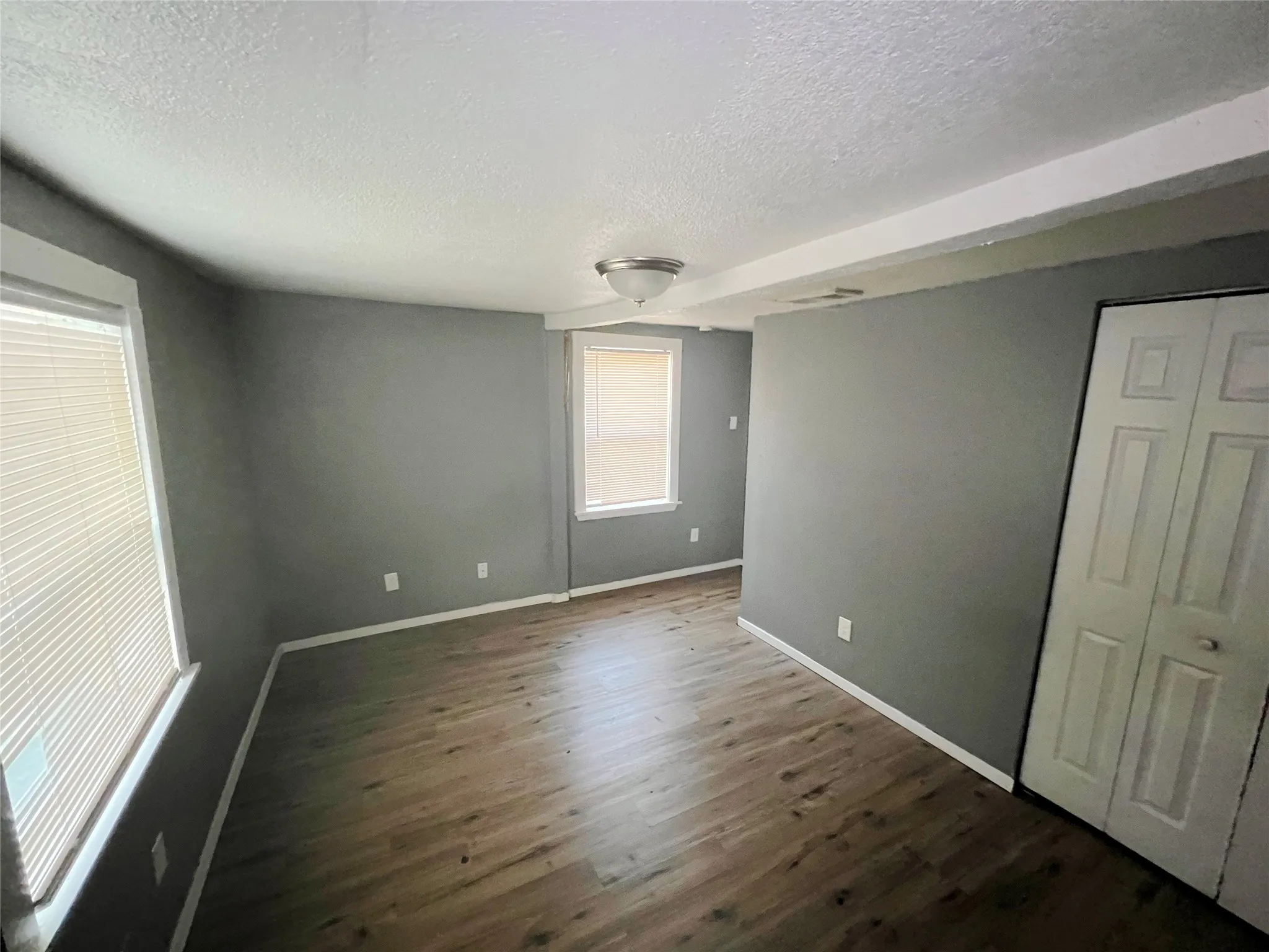 Single Family Residence For Sale in Tarrant County , 1733 Greenfield Avenue, Fort Worth, Texas 76102, 3 Bedrooms, 2 Bathrooms, Garage spaces, 744 Sqft, built in 1945, Price $124,950, mls#21218272, Real Estate Agent in Fort Worth, Homes For Sale in Tarrant county, Homes For Sale in Fort Worth, Realtor in Fort Worth Texas, Real Estate Brokerage Independent Realty Texas, Luminita Cordes Realtor