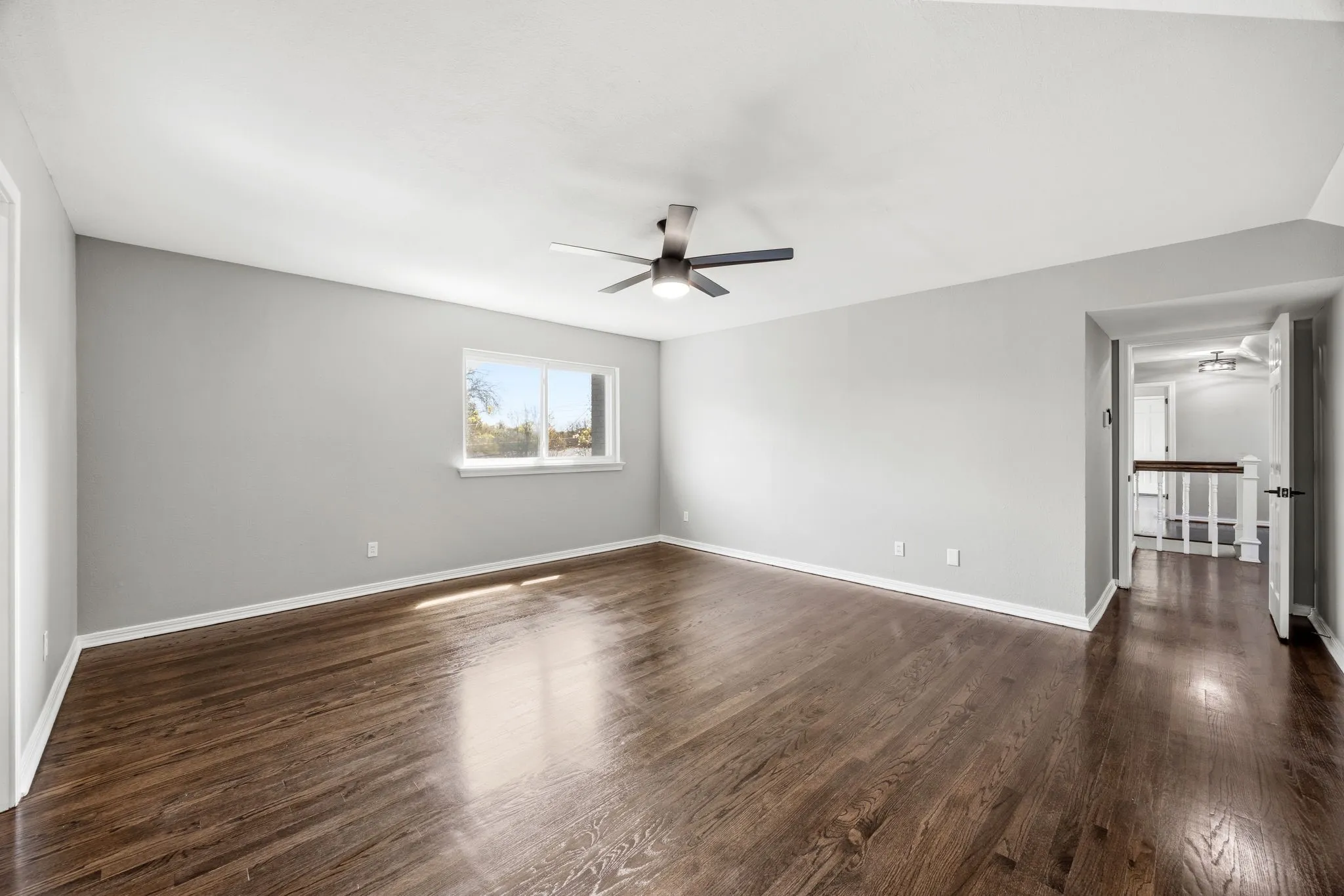 Single Family Residence For Sale in Dallas County , 1636 W Red Bird Lane, Dallas, Texas 75232, 4 Bedroom, 4 Bathroom, 2 Garage spaces, 2,974 Sqft, built in 1959, Preowned, mls#21216626, Real Estate Agent in Dallas, Homes For Sale in Dallas county, Homes For Sale in Dallas, Realtor in Dallas Texas, Real Estate Brokerage Independent Realty Texas, Luminita Cordes Realtor