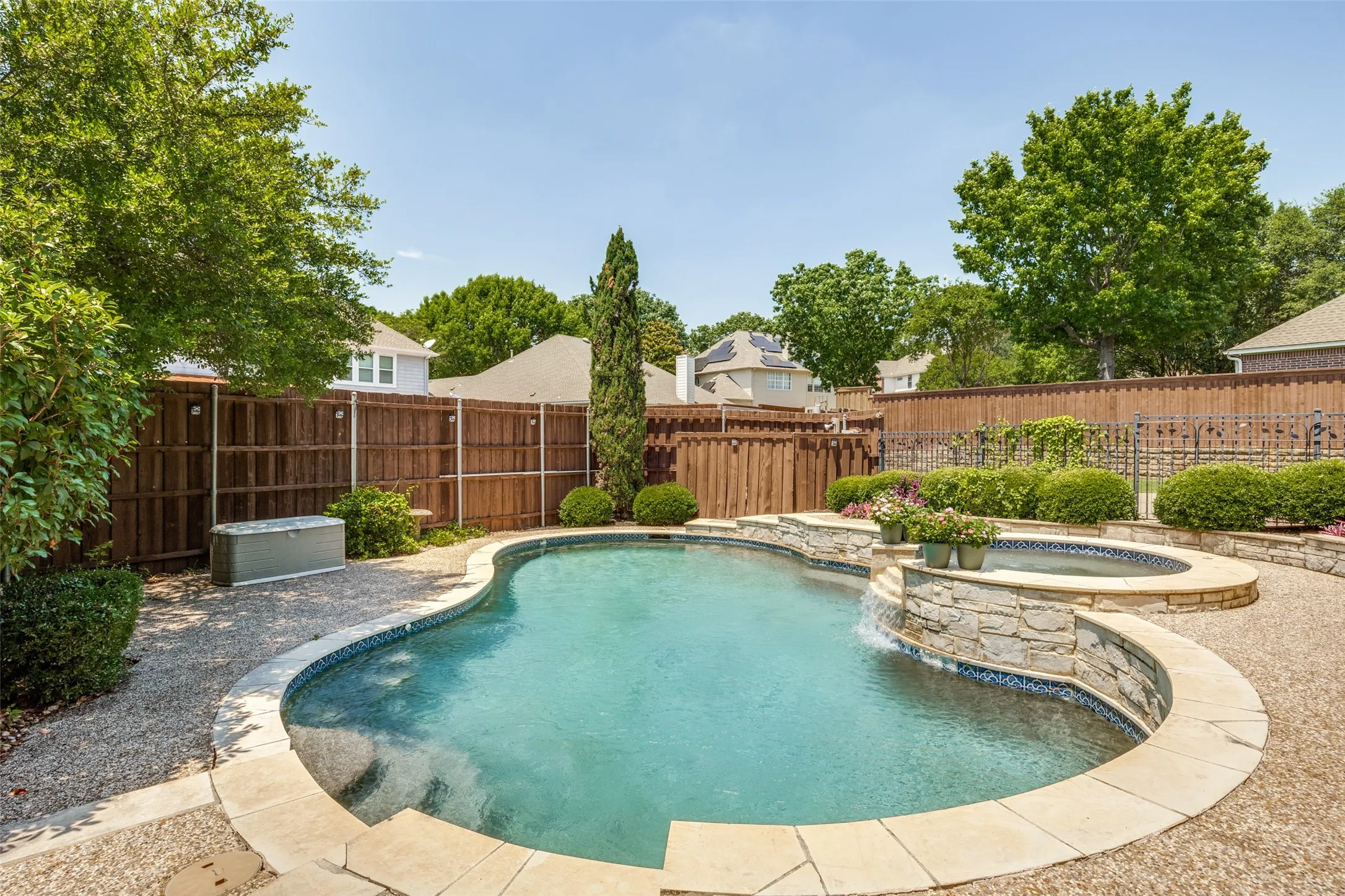 Single Family Residence For Sale in Collin County , 4405 Courtney Lane, Richardson, Texas 75082, 5 Bedroom, 4 Bathroom, 3 Garage spaces, 3,644 Sqft, built in 1996, mls#21215436, Real Estate Agent in Richardson, Homes For Sale in Collin county, Homes For Sale in Richardson, Realtor in Richardson Texas, Real Estate Brokerage Independent Realty Texas, Luminita Cordes Realtor