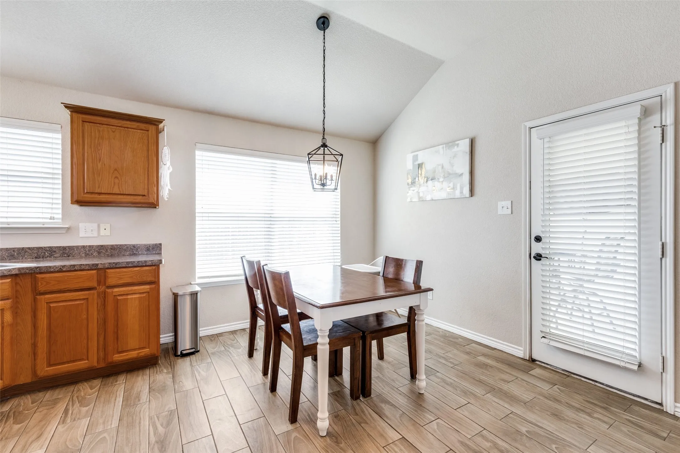 Single Family Residence For Sale in Tarrant County , 14216 Tijuana Trail, Fort Worth, Texas 76052, 3 Bedrooms, 2 Bathrooms, 2 Garage spaces, 1,662 Sqft, built in 2006, Price $270,000, mls#21218326, Real Estate Agent in Fort Worth, Homes For Sale in Tarrant county, Homes For Sale in Fort Worth, Realtor in Fort Worth Texas, Real Estate Brokerage Independent Realty Texas, Luminita Cordes Realtor