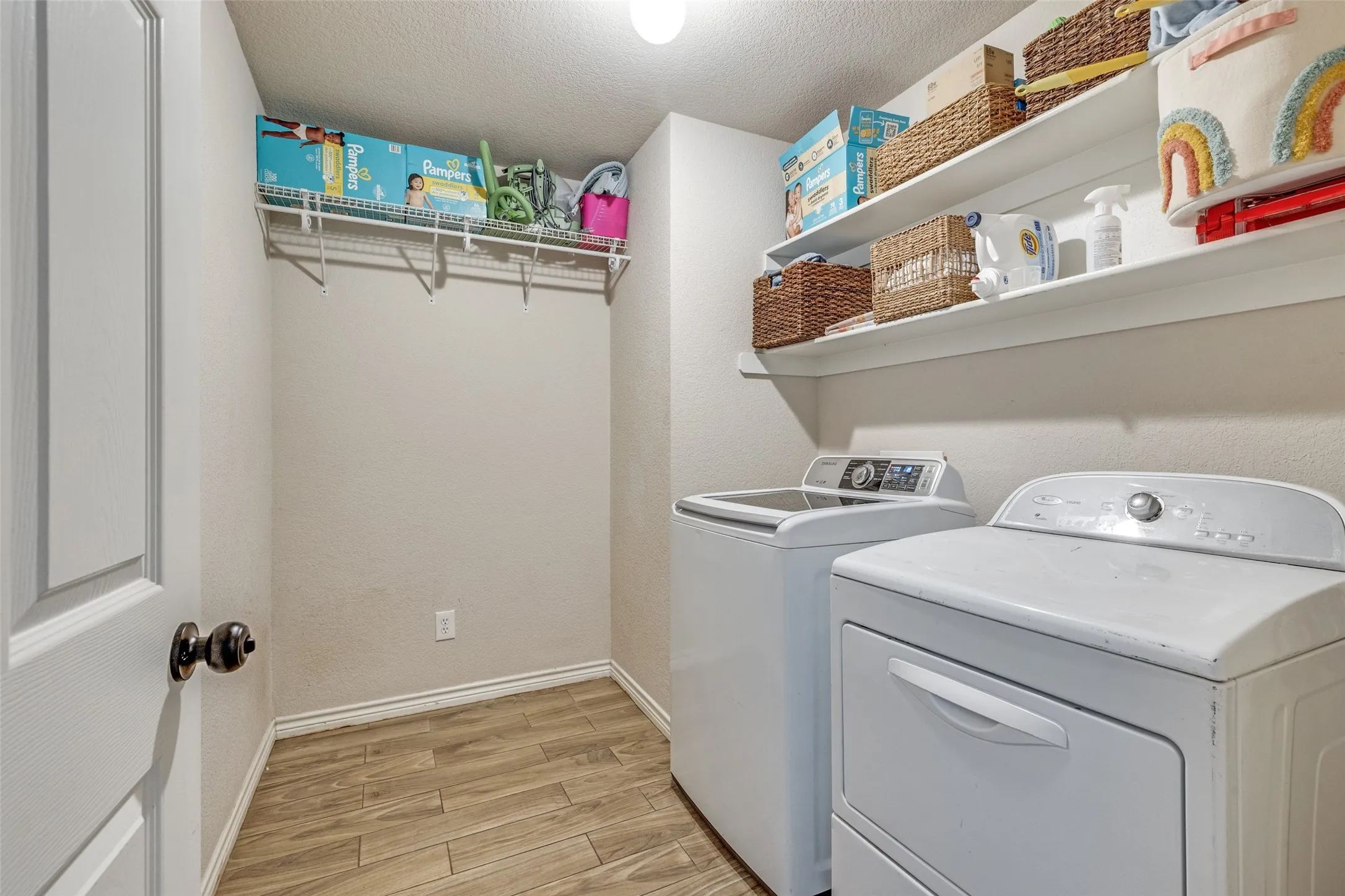Single Family Residence For Sale in Tarrant County , 14216 Tijuana Trail, Fort Worth, Texas 76052, 3 Bedrooms, 2 Bathrooms, 2 Garage spaces, 1,662 Sqft, built in 2006, Price $270,000, mls#21218326, Real Estate Agent in Fort Worth, Homes For Sale in Tarrant county, Homes For Sale in Fort Worth, Realtor in Fort Worth Texas, Real Estate Brokerage Independent Realty Texas, Luminita Cordes Realtor