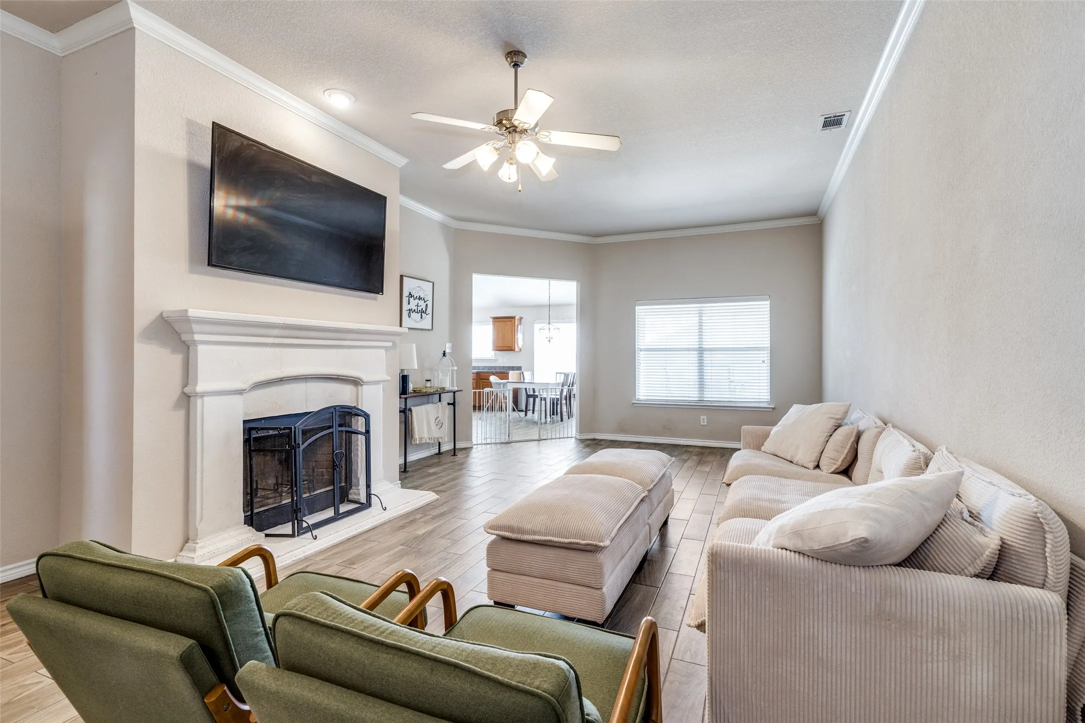 Single Family Residence For Sale in Tarrant County , 14216 Tijuana Trail, Fort Worth, Texas 76052, 3 Bedrooms, 2 Bathrooms, 2 Garage spaces, 1,662 Sqft, built in 2006, Price $270,000, mls#21218326, Real Estate Agent in Fort Worth, Homes For Sale in Tarrant county, Homes For Sale in Fort Worth, Realtor in Fort Worth Texas, Real Estate Brokerage Independent Realty Texas, Luminita Cordes Realtor