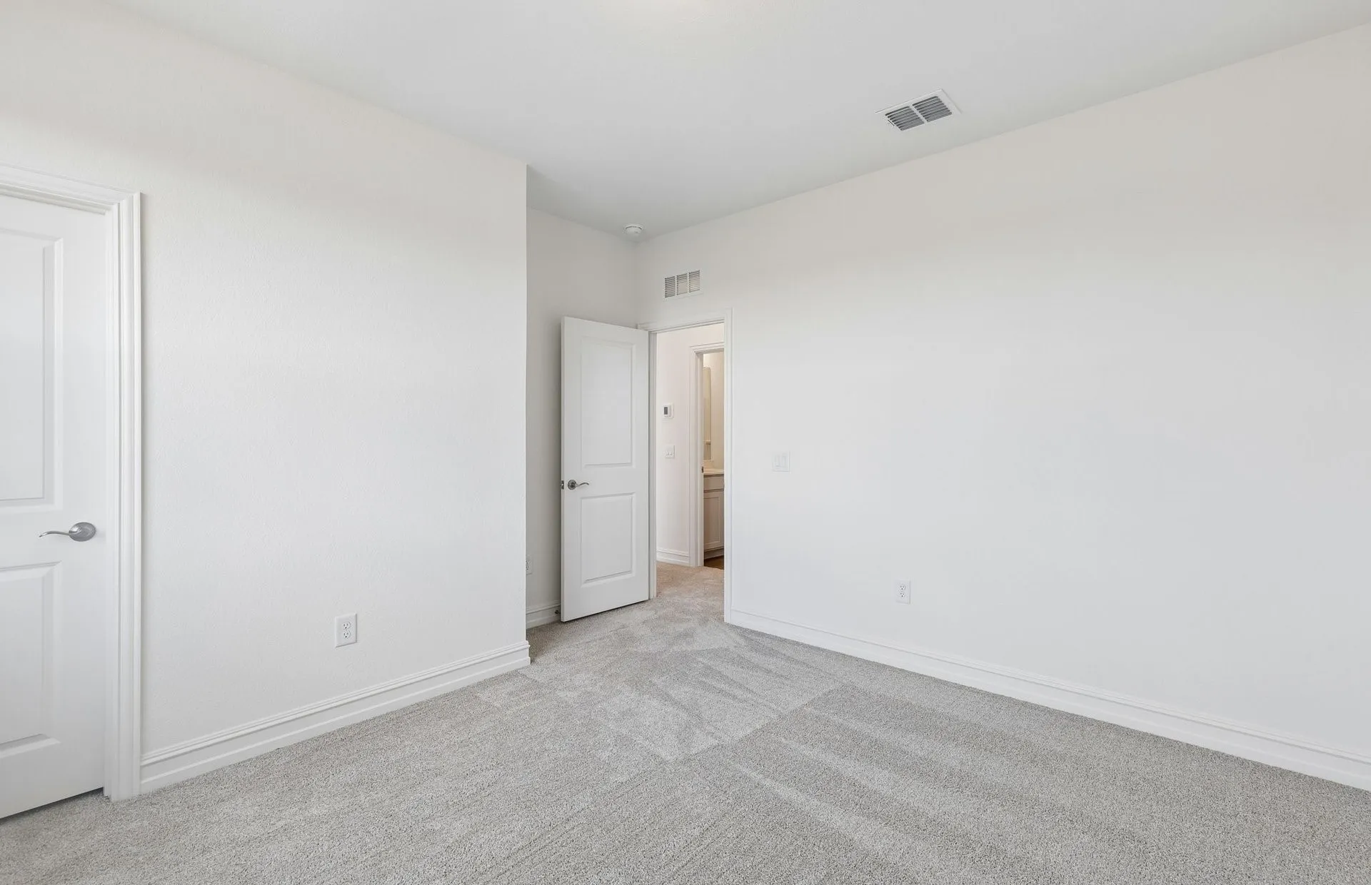 Secondary bedroom
