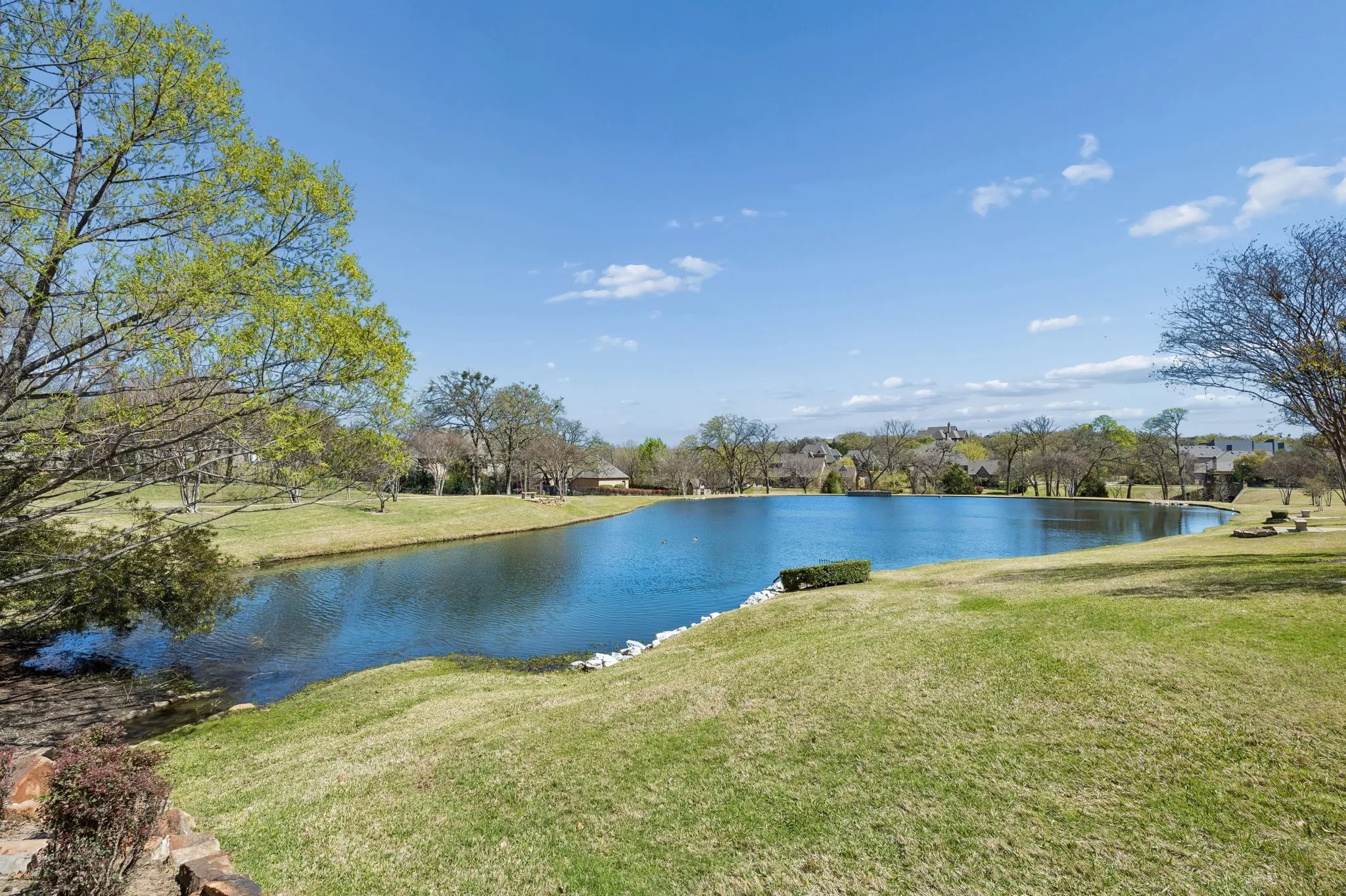 Single Family Residence For Sale in Tarrant County , 1613 Buckingham Drive, Keller, Texas 76262, 5 Bedroom, 7 Bathroom, 4 Garage spaces, 6,353 Sqft, built in 2007, Preowned, mls#21215245, Real Estate Agent in Keller, Homes For Sale in Tarrant county, Homes For Sale in Keller, Realtor in Keller Texas, Real Estate Brokerage Independent Realty Texas, Luminita Cordes Realtor