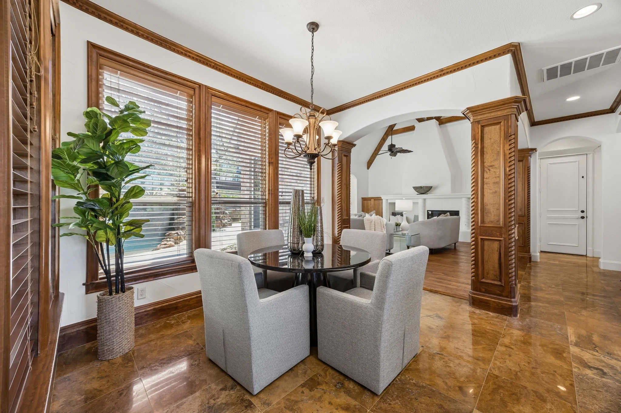 Single Family Residence For Sale in Tarrant County , 1613 Buckingham Drive, Keller, Texas 76262, 5 Bedroom, 7 Bathroom, 4 Garage spaces, 6,353 Sqft, built in 2007, Preowned, mls#21215245, Real Estate Agent in Keller, Homes For Sale in Tarrant county, Homes For Sale in Keller, Realtor in Keller Texas, Real Estate Brokerage Independent Realty Texas, Luminita Cordes Realtor