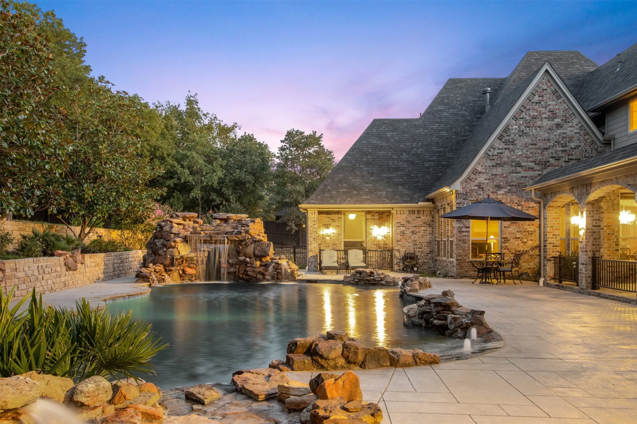 Single Family Residence For Sale in Tarrant County , 1613 Buckingham Drive, Keller, Texas 76262, 5 Bedroom, 7 Bathroom, 4 Garage spaces, 6,353 Sqft, built in 2007, Preowned, mls#21215245, Real Estate Agent in Keller, Homes For Sale in Tarrant county, Homes For Sale in Keller, Realtor in Keller Texas, Real Estate Brokerage Independent Realty Texas, Luminita Cordes Realtor