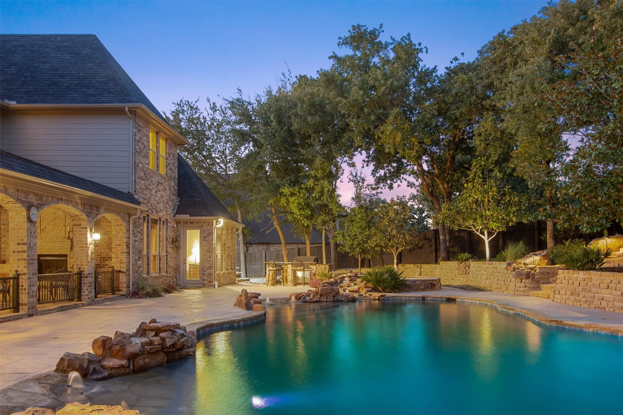 Single Family Residence For Sale in Tarrant County , 1613 Buckingham Drive, Keller, Texas 76262, 5 Bedroom, 7 Bathroom, 4 Garage spaces, 6,353 Sqft, built in 2007, Preowned, mls#21215245, Real Estate Agent in Keller, Homes For Sale in Tarrant county, Homes For Sale in Keller, Realtor in Keller Texas, Real Estate Brokerage Independent Realty Texas, Luminita Cordes Realtor