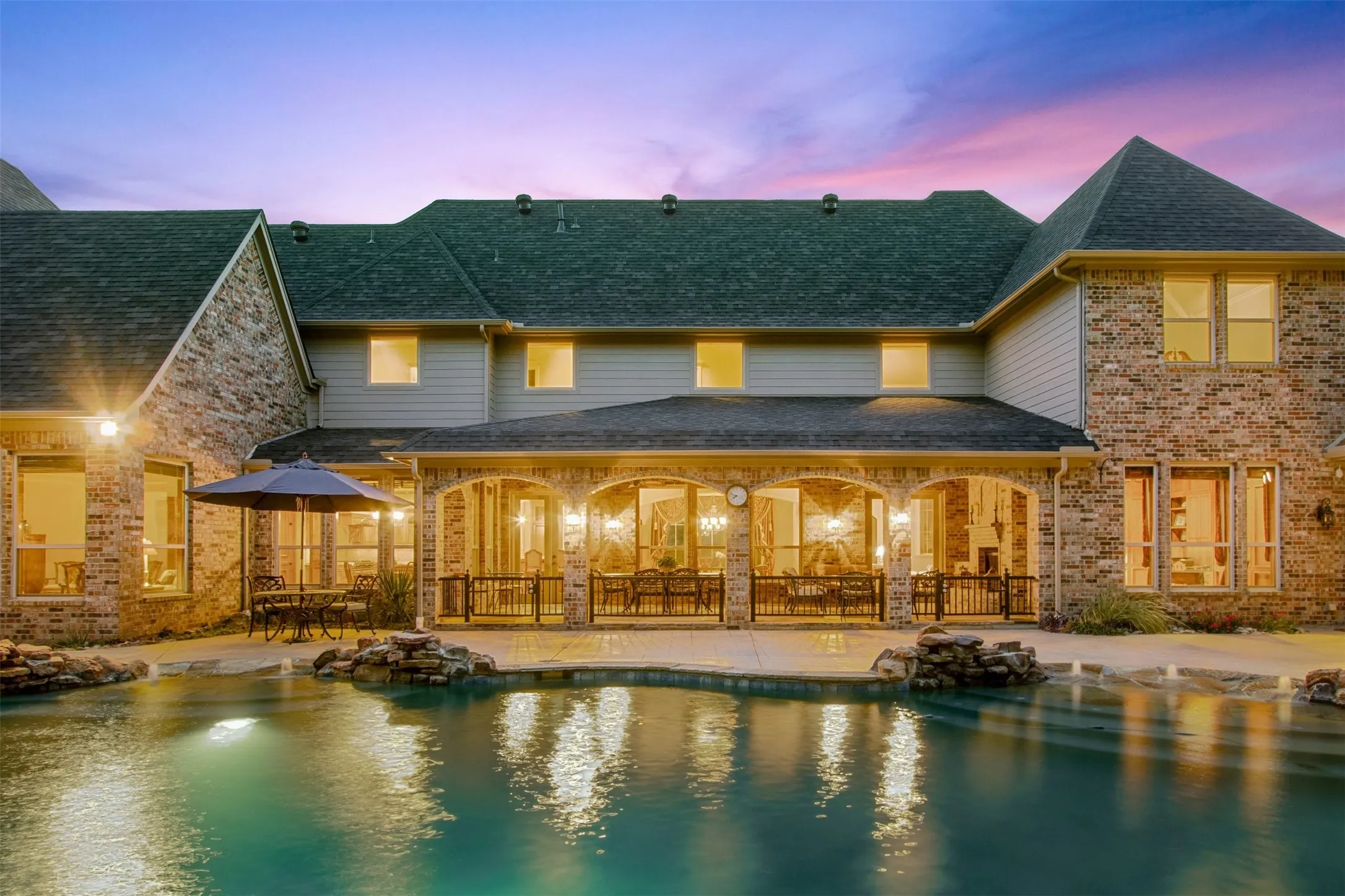 Single Family Residence For Sale in Tarrant County , 1613 Buckingham Drive, Keller, Texas 76262, 5 Bedroom, 7 Bathroom, 4 Garage spaces, 6,353 Sqft, built in 2007, Preowned, mls#21215245, Real Estate Agent in Keller, Homes For Sale in Tarrant county, Homes For Sale in Keller, Realtor in Keller Texas, Real Estate Brokerage Independent Realty Texas, Luminita Cordes Realtor