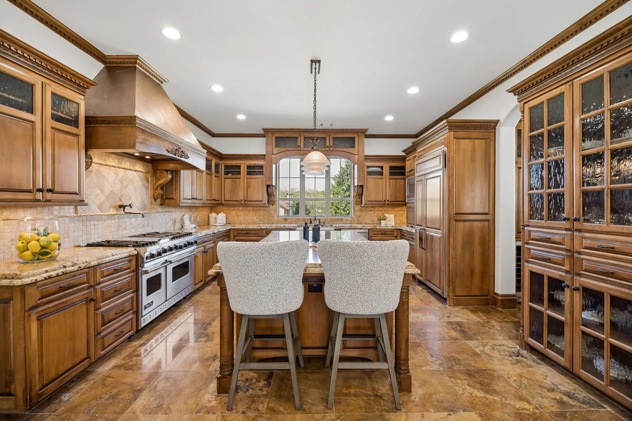 Single Family Residence For Sale in Tarrant County , 1613 Buckingham Drive, Keller, Texas 76262, 5 Bedroom, 7 Bathroom, 4 Garage spaces, 6,353 Sqft, built in 2007, Preowned, mls#21215245, Real Estate Agent in Keller, Homes For Sale in Tarrant county, Homes For Sale in Keller, Realtor in Keller Texas, Real Estate Brokerage Independent Realty Texas, Luminita Cordes Realtor