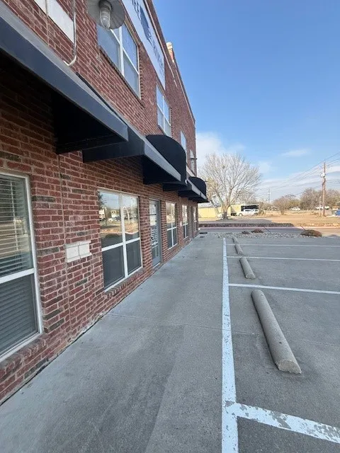 Retail For Sale in Ellis County , 213 S State Highway 342, Red Oak, Texas 75154, 0, 0, Garage spaces, 0 Sqft, built in 2007, Preowned, mls#21218420, Real Estate Agent in Red Oak, Homes For Sale in Ellis county, Homes For Sale in Red Oak, Realtor in Red Oak Texas, Real Estate Brokerage Independent Realty Texas, Luminita Cordes Realtor