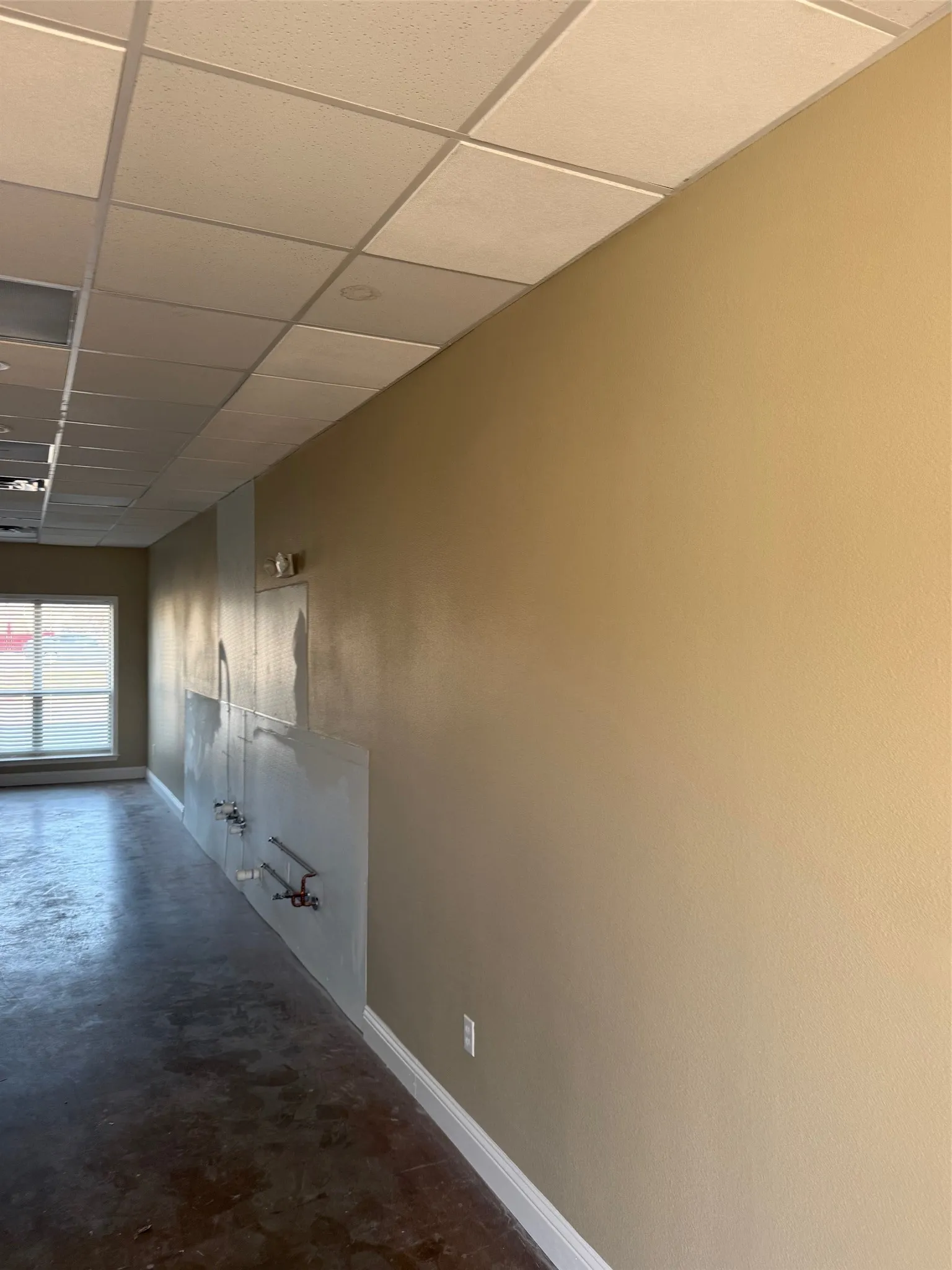 Retail For Sale in Ellis County , 213 S State Highway 342, Red Oak, Texas 75154, 0, 0, Garage spaces, 0 Sqft, built in 2007, Preowned, mls#21218420, Real Estate Agent in Red Oak, Homes For Sale in Ellis county, Homes For Sale in Red Oak, Realtor in Red Oak Texas, Real Estate Brokerage Independent Realty Texas, Luminita Cordes Realtor