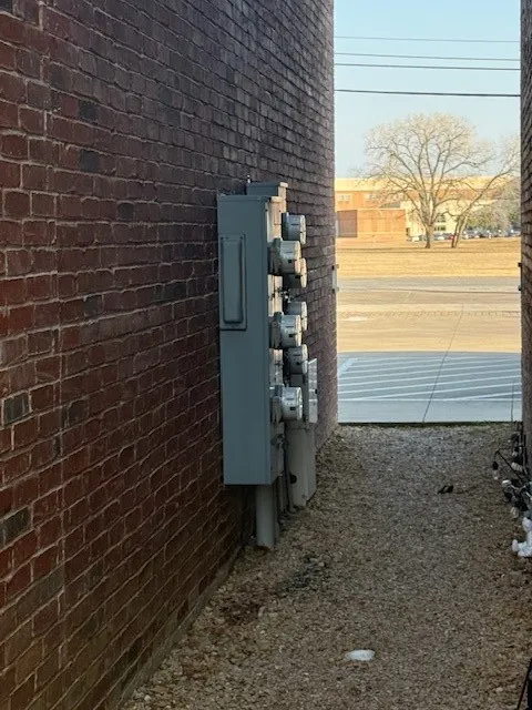 Retail For Sale in Ellis County , 213 S State Highway 342, Red Oak, Texas 75154, 0, 0, Garage spaces, 0 Sqft, built in 2007, Preowned, mls#21218420, Real Estate Agent in Red Oak, Homes For Sale in Ellis county, Homes For Sale in Red Oak, Realtor in Red Oak Texas, Real Estate Brokerage Independent Realty Texas, Luminita Cordes Realtor