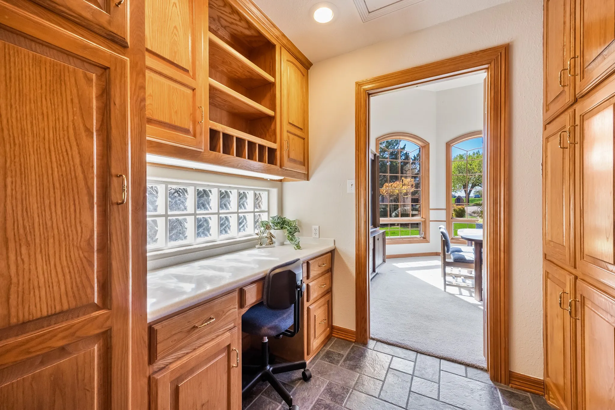 Single Family Residence For Sale in Rockwall County , 314 Harbor Landing Drive, Rockwall, Texas 75032, 3 Bedroom, 3 Bathroom, 2 Garage spaces, 3,383 Sqft, built in 1996, mls#21216518, Real Estate Agent in Rockwall, Homes For Sale in Rockwall county, Homes For Sale in Rockwall, Realtor in Rockwall Texas, Real Estate Brokerage Independent Realty Texas, Luminita Cordes Realtor
