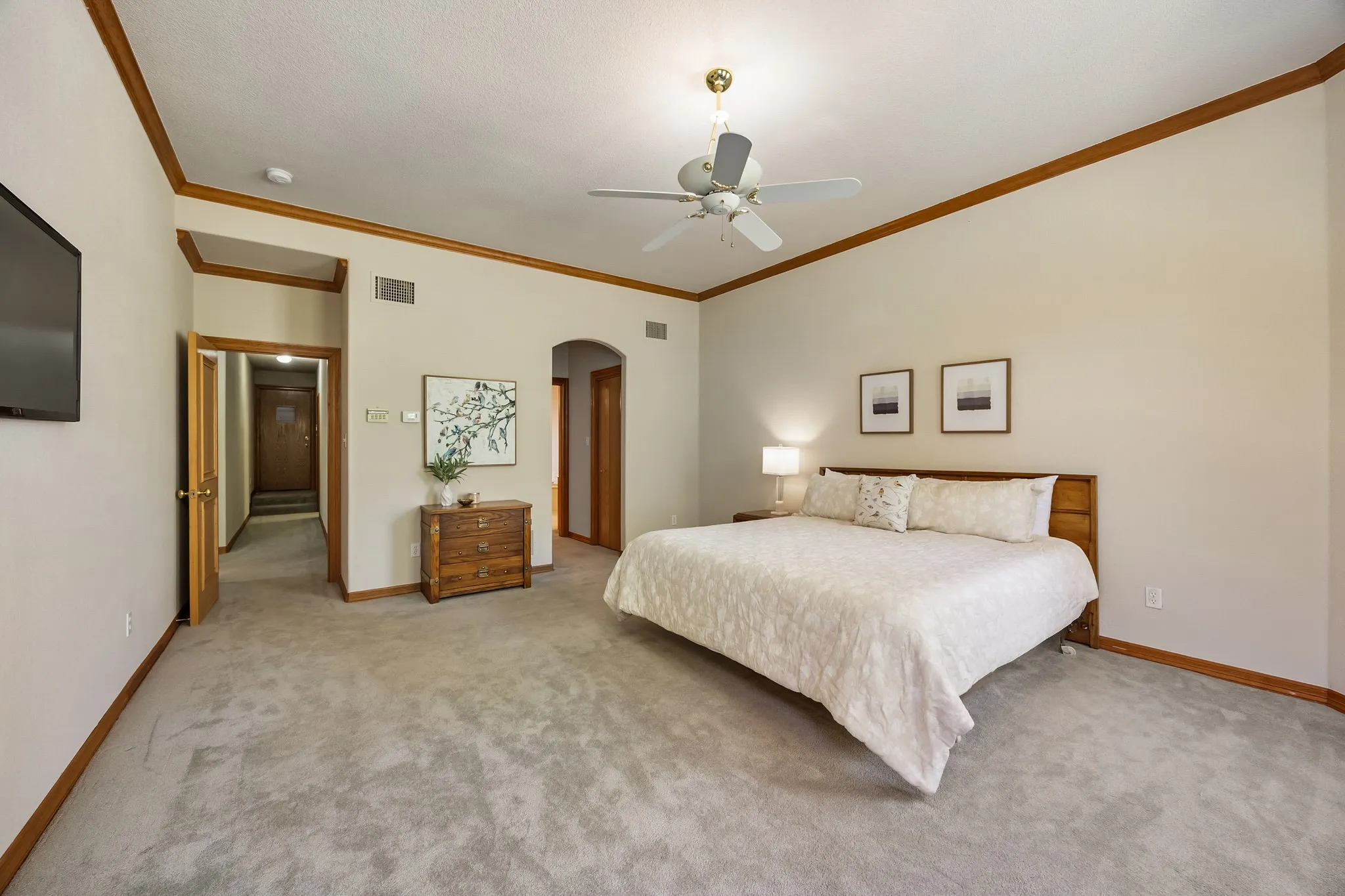 Single Family Residence For Sale in Rockwall County , 314 Harbor Landing Drive, Rockwall, Texas 75032, 3 Bedroom, 3 Bathroom, 2 Garage spaces, 3,383 Sqft, built in 1996, mls#21216518, Real Estate Agent in Rockwall, Homes For Sale in Rockwall county, Homes For Sale in Rockwall, Realtor in Rockwall Texas, Real Estate Brokerage Independent Realty Texas, Luminita Cordes Realtor