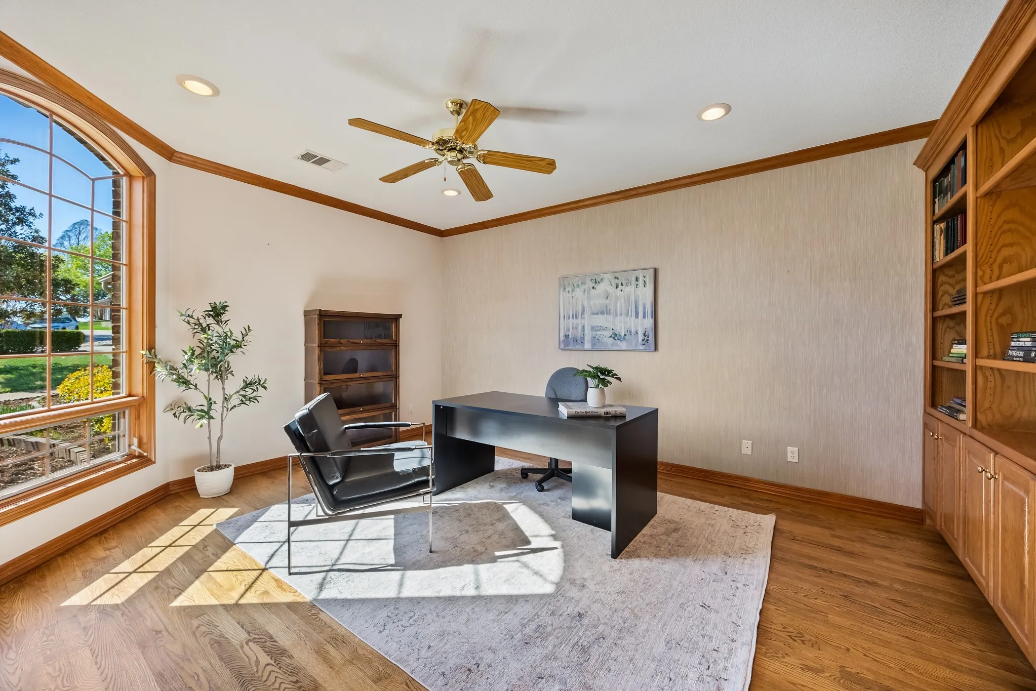 Single Family Residence For Sale in Rockwall County , 314 Harbor Landing Drive, Rockwall, Texas 75032, 3 Bedroom, 3 Bathroom, 2 Garage spaces, 3,383 Sqft, built in 1996, mls#21216518, Real Estate Agent in Rockwall, Homes For Sale in Rockwall county, Homes For Sale in Rockwall, Realtor in Rockwall Texas, Real Estate Brokerage Independent Realty Texas, Luminita Cordes Realtor