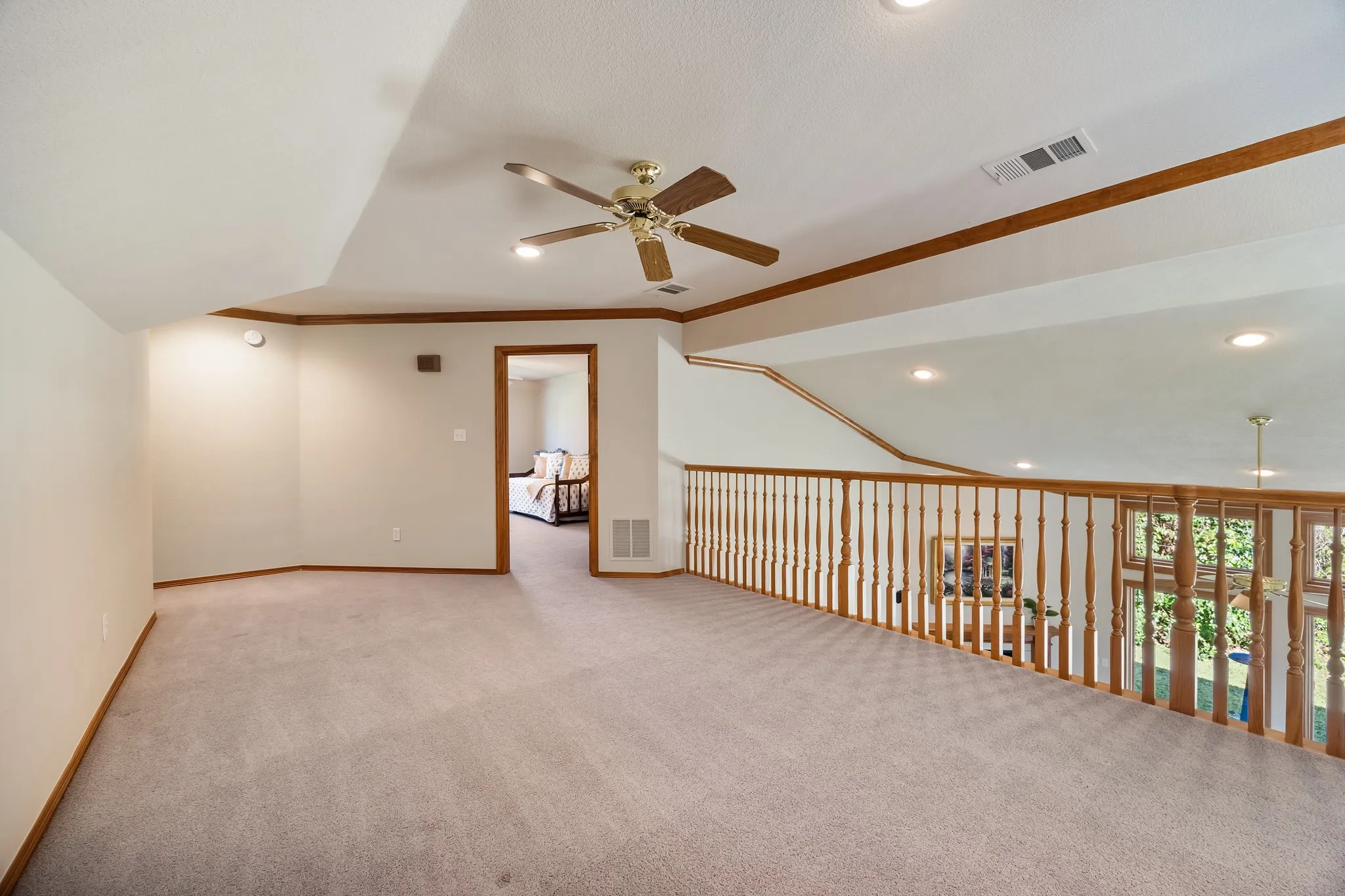 Single Family Residence For Sale in Rockwall County , 314 Harbor Landing Drive, Rockwall, Texas 75032, 3 Bedroom, 3 Bathroom, 2 Garage spaces, 3,383 Sqft, built in 1996, mls#21216518, Real Estate Agent in Rockwall, Homes For Sale in Rockwall county, Homes For Sale in Rockwall, Realtor in Rockwall Texas, Real Estate Brokerage Independent Realty Texas, Luminita Cordes Realtor