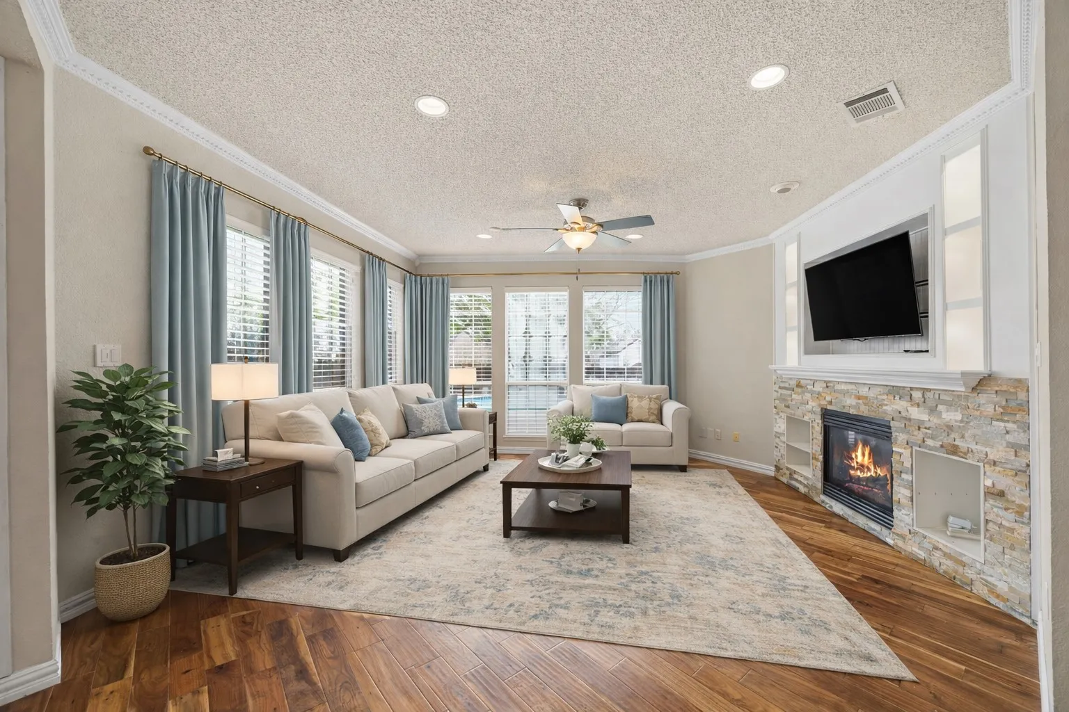 Family Room - virtually staged