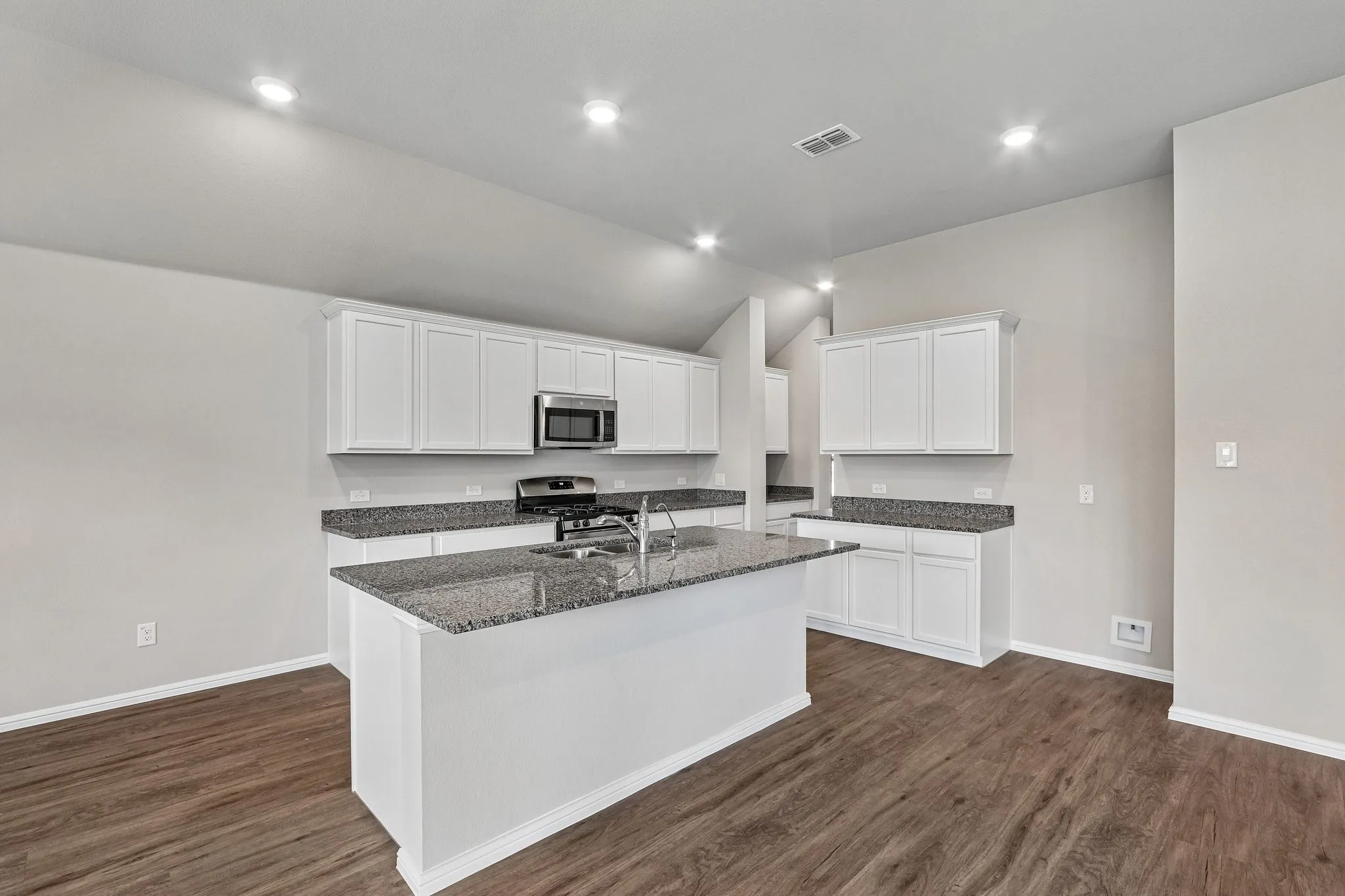 Single Family Residence For Sale in Denton County , 3300 Royal Forest Drive, Denton, Texas 76208, 4 Bedroom, 3 Bathroom, 2 Garage spaces, 2,714 Sqft, built in 2026, New Construction - Incomplete, mls#21198304, Real Estate Agent in Denton, Homes For Sale in Denton county, Homes For Sale in Denton, Realtor in Denton Texas, Real Estate Brokerage Independent Realty Texas, Luminita Cordes Realtor