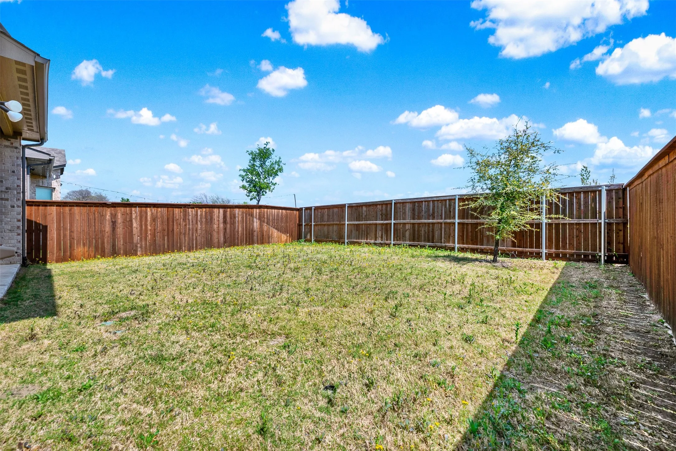 Single Family Residence For Sale in Collin County , 3124 Greenbriar Drive, Celina, Texas 75009, 3 Bedrooms, 3 Bathrooms, 2 Garage spaces, 2,643 Sqft, built in 2022, Preowned, Price $475,000, mls#21218039, Real Estate Agent in Celina, Homes For Sale in Collin county, Homes For Sale in Celina, Realtor in Celina Texas, Real Estate Brokerage Independent Realty Texas, Luminita Cordes Realtor
