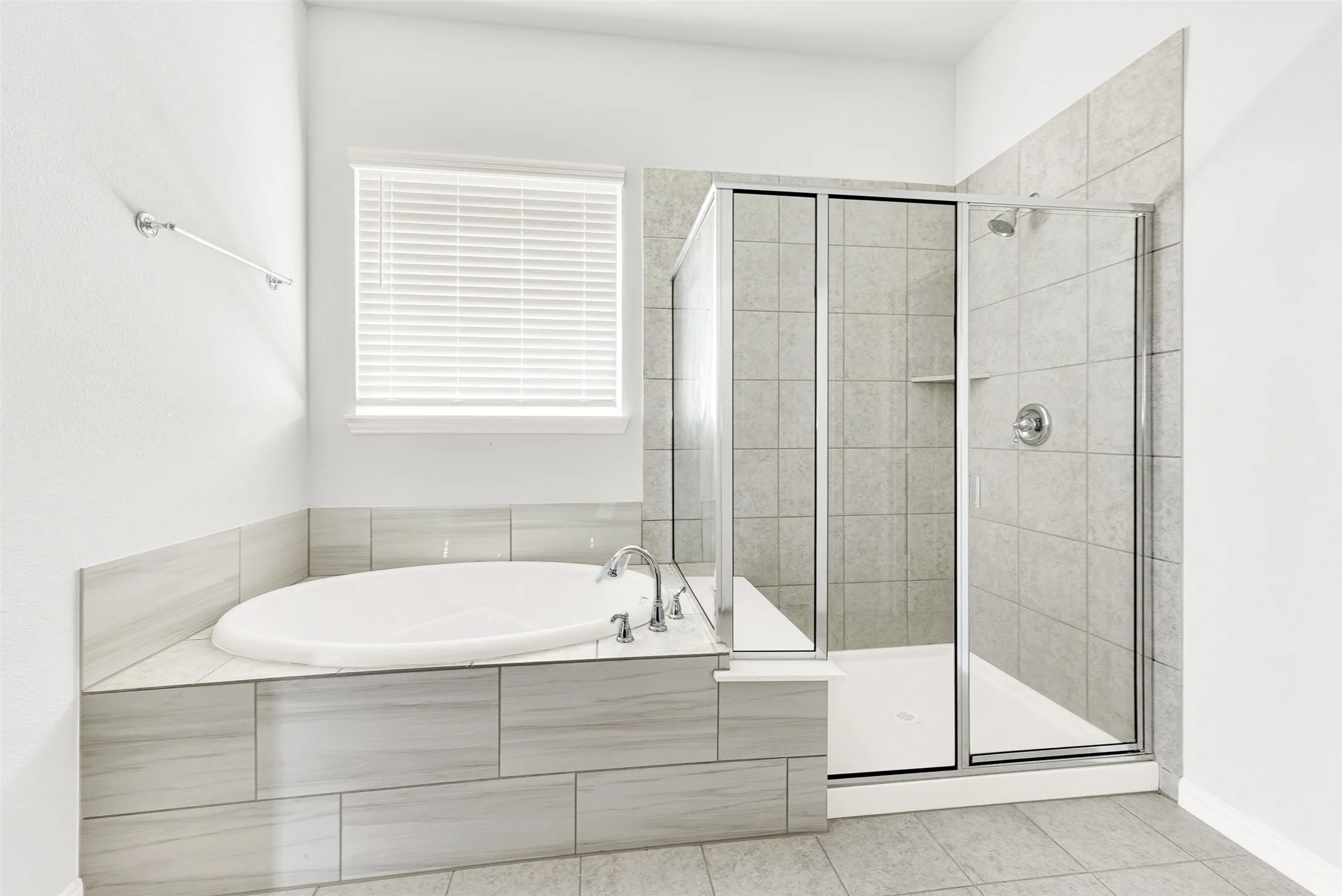Primary Ensuite Bath