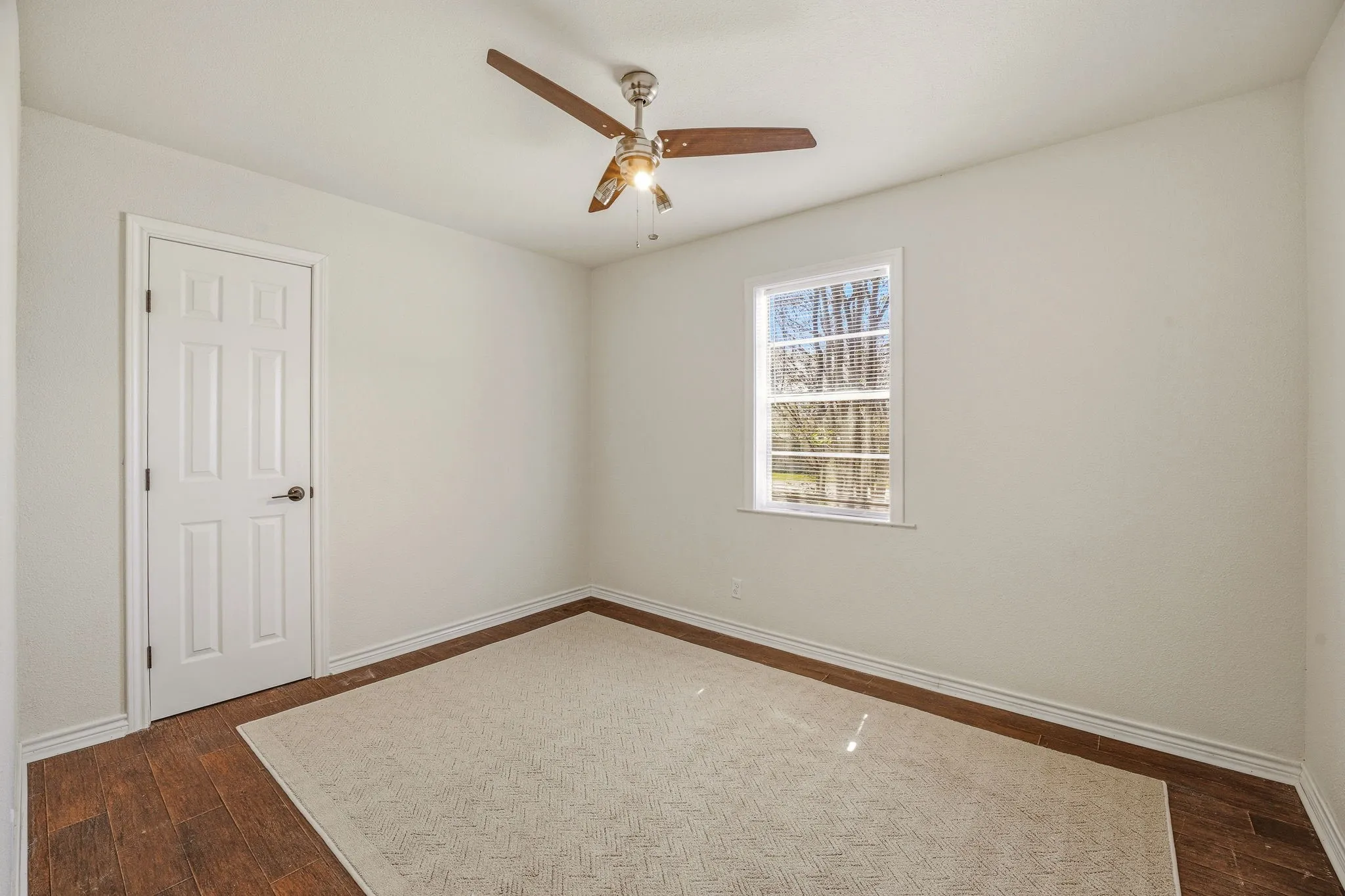 Single Family Residence For Sale in Hamilton County , 600 E Third Street, Hico, Texas 76457, 4 Bedroom, 2 Bathroom, Garage spaces, 2,079 Sqft, built in 1945, Preowned, mls#21218247, Real Estate Agent in Hico, Homes For Sale in Hamilton county, Homes For Sale in Hico, Realtor in Hico Texas, Real Estate Brokerage Independent Realty Texas, Luminita Cordes Realtor