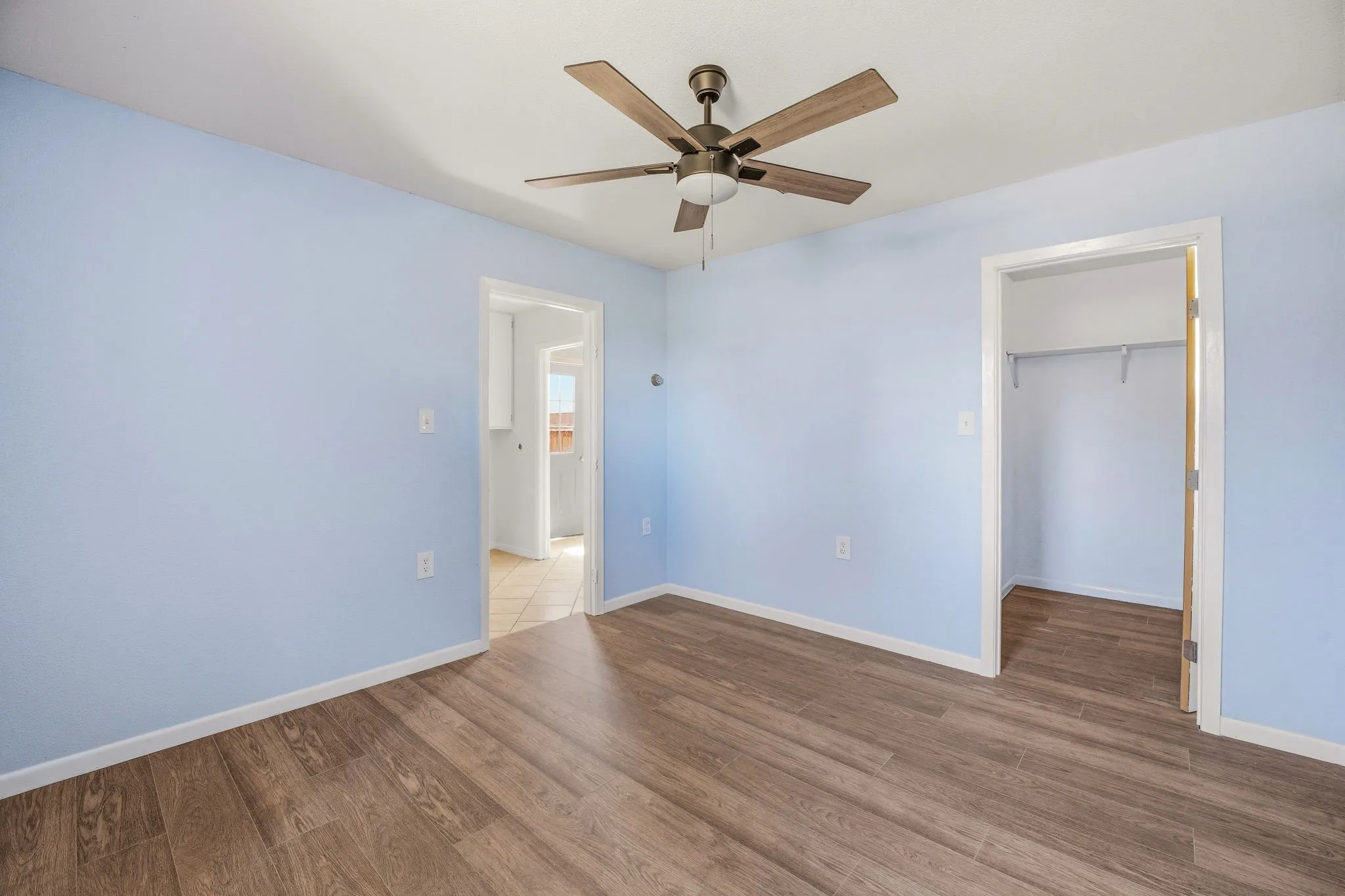 Single Family Residence For Sale in Hamilton County , 600 E Third Street, Hico, Texas 76457, 4 Bedroom, 2 Bathroom, Garage spaces, 2,079 Sqft, built in 1945, Preowned, mls#21218247, Real Estate Agent in Hico, Homes For Sale in Hamilton county, Homes For Sale in Hico, Realtor in Hico Texas, Real Estate Brokerage Independent Realty Texas, Luminita Cordes Realtor