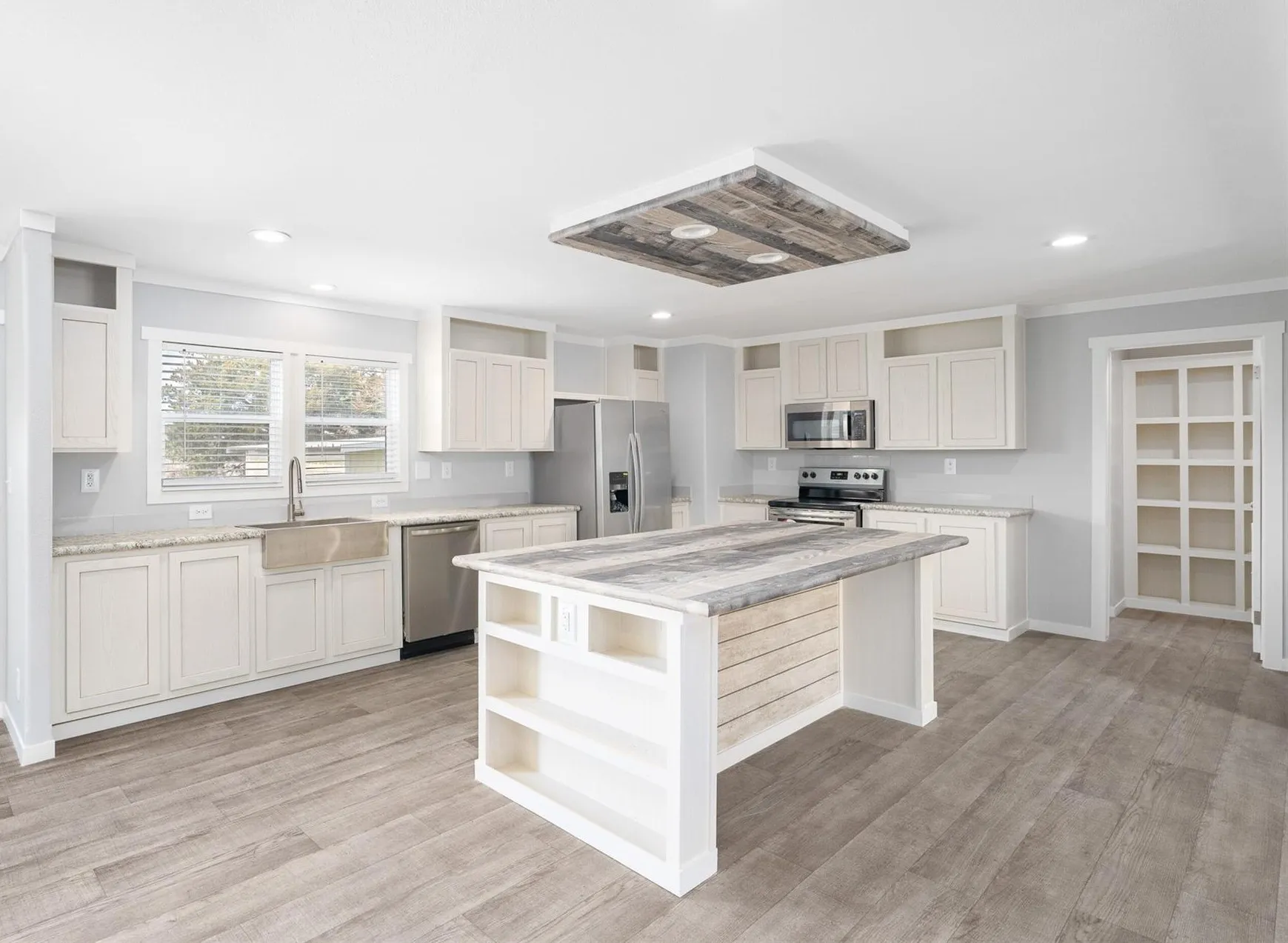 Mobile Home For Sale in Collin County , 12694 County Road 550, Farmersville, Texas 75442, 4 Bedroom, 2 Bathroom, Garage spaces, 1,860 Sqft, built in 2023, mls#21218547, Real Estate Agent in Farmersville, Homes For Sale in Collin county, Homes For Sale in Farmersville, Realtor in Farmersville Texas, Real Estate Brokerage Independent Realty Texas, Luminita Cordes Realtor