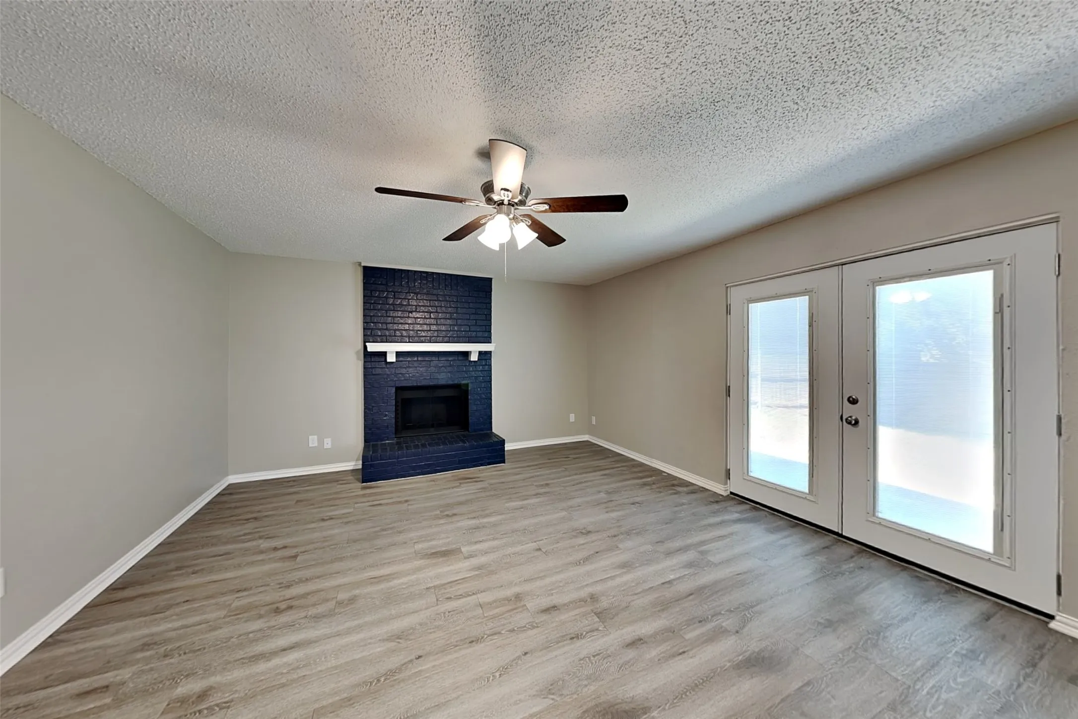 Single Family Residence For Rent in Denton County , 1504 Homestead Street, Flower Mound, Texas 75028, 3 Bedrooms, 3 Bathrooms, 2 Garage spaces, 1,664 Sqft, built in 1983, Preowned, Price $2,400, mls#21218563, Real Estate Agent in Flower Mound, Homes For Rent in Denton county, Homes For Rent in Flower Mound, Realtor in Flower Mound Texas, Real Estate Brokerage Independent Realty Texas, Luminita Cordes Realtor