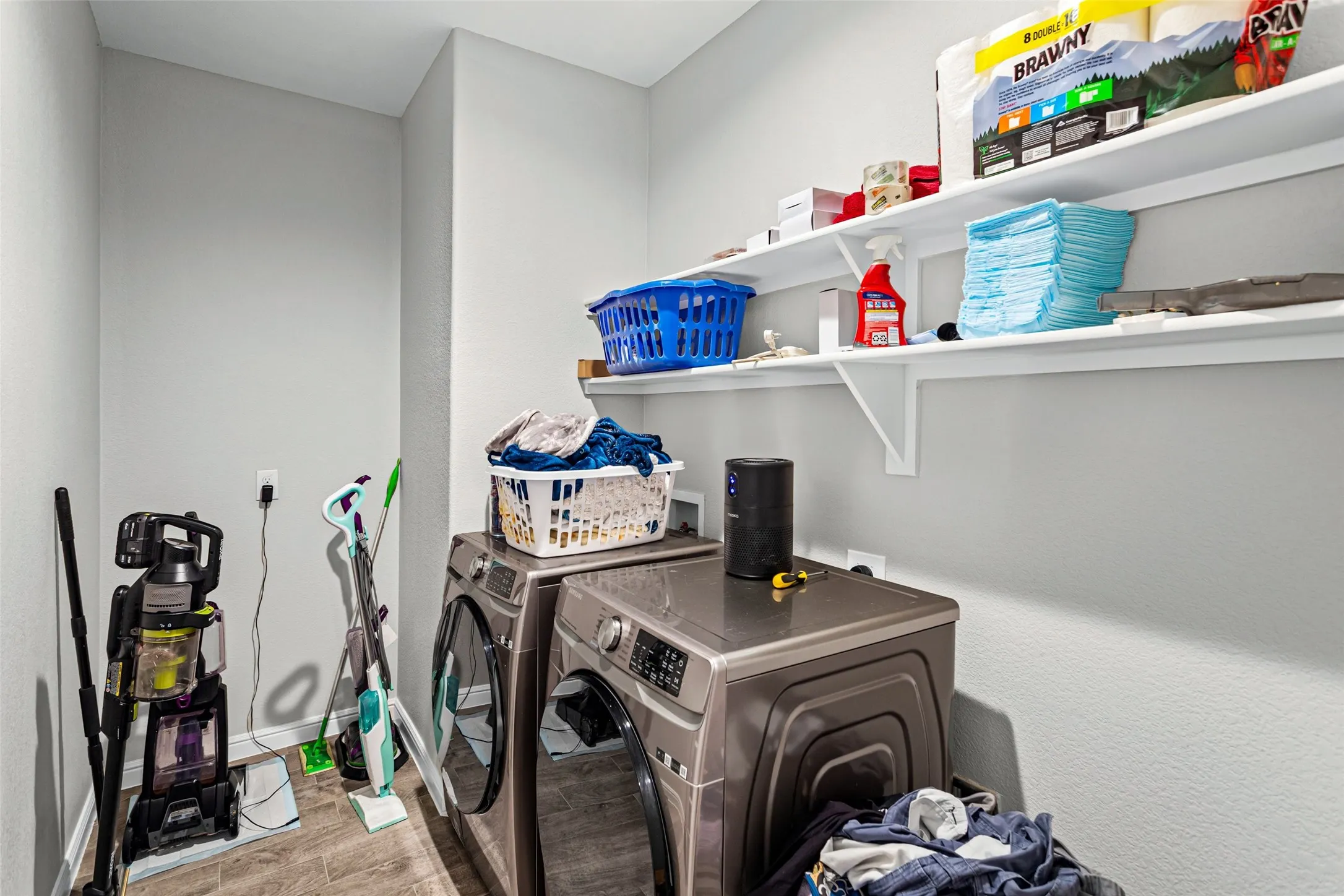 Single Family Residence For Sale in Johnson County , 1212 Dublin Drive, Cleburne, Texas 76033, 4 Bedroom, 2 Bathroom, 2 Garage spaces, 2,097 Sqft, built in 2020, Preowned, mls#21218462, Real Estate Agent in Cleburne, Homes For Sale in Johnson county, Homes For Sale in Cleburne, Realtor in Cleburne Texas, Real Estate Brokerage Independent Realty Texas, Luminita Cordes Realtor