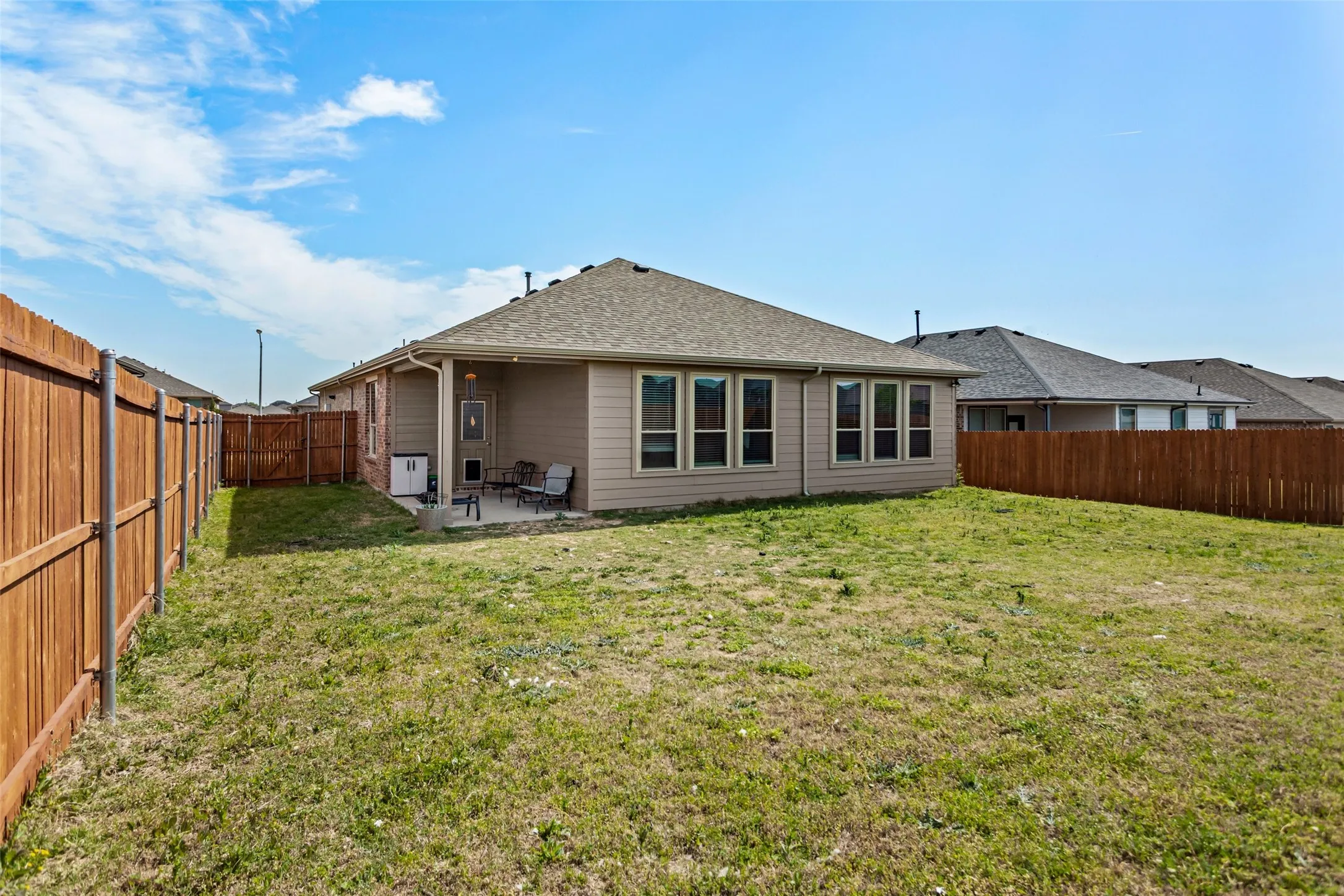 Single Family Residence For Sale in Johnson County , 1212 Dublin Drive, Cleburne, Texas 76033, 4 Bedroom, 2 Bathroom, 2 Garage spaces, 2,097 Sqft, built in 2020, Preowned, mls#21218462, Real Estate Agent in Cleburne, Homes For Sale in Johnson county, Homes For Sale in Cleburne, Realtor in Cleburne Texas, Real Estate Brokerage Independent Realty Texas, Luminita Cordes Realtor