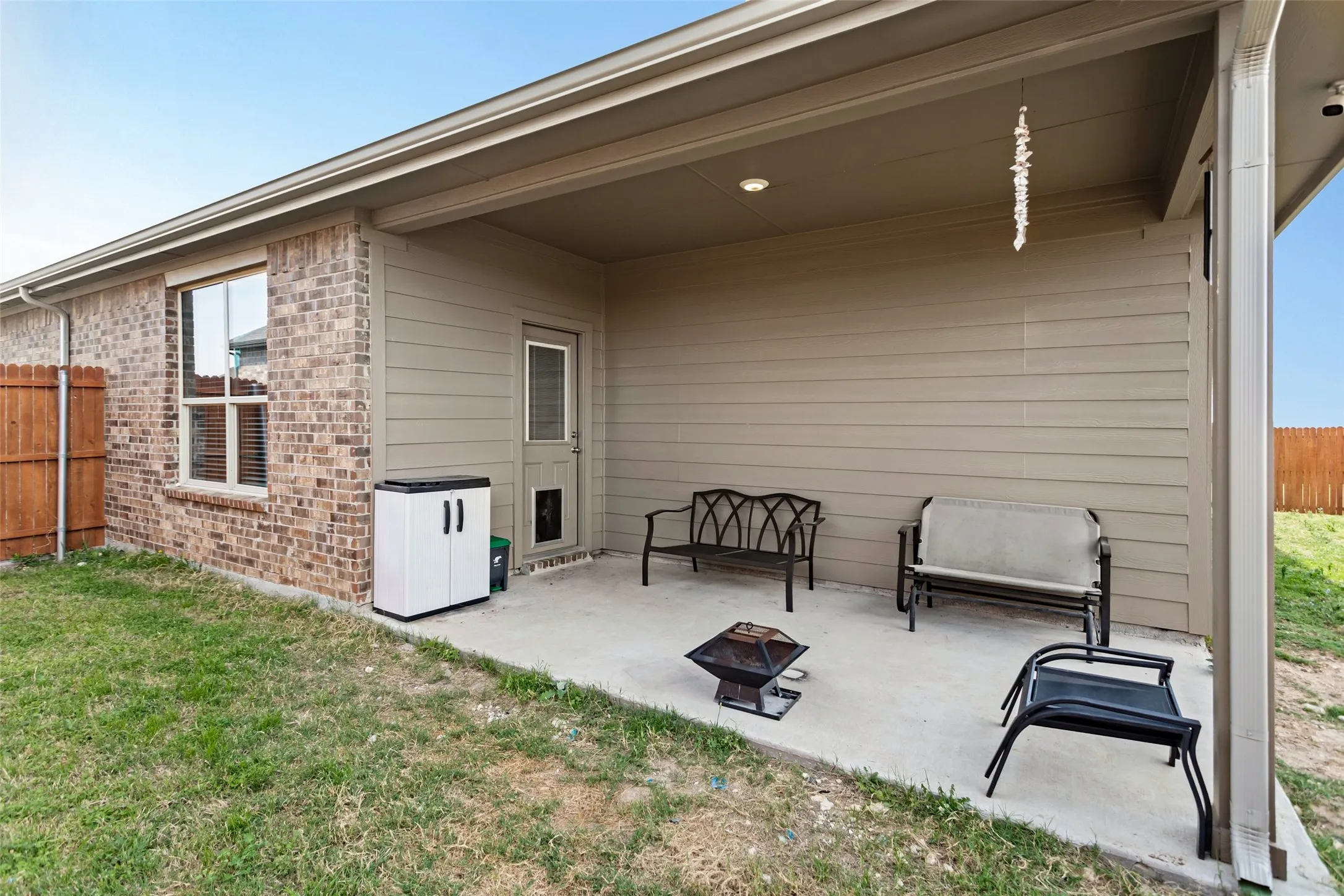 Single Family Residence For Sale in Johnson County , 1212 Dublin Drive, Cleburne, Texas 76033, 4 Bedroom, 2 Bathroom, 2 Garage spaces, 2,097 Sqft, built in 2020, Preowned, mls#21218462, Real Estate Agent in Cleburne, Homes For Sale in Johnson county, Homes For Sale in Cleburne, Realtor in Cleburne Texas, Real Estate Brokerage Independent Realty Texas, Luminita Cordes Realtor