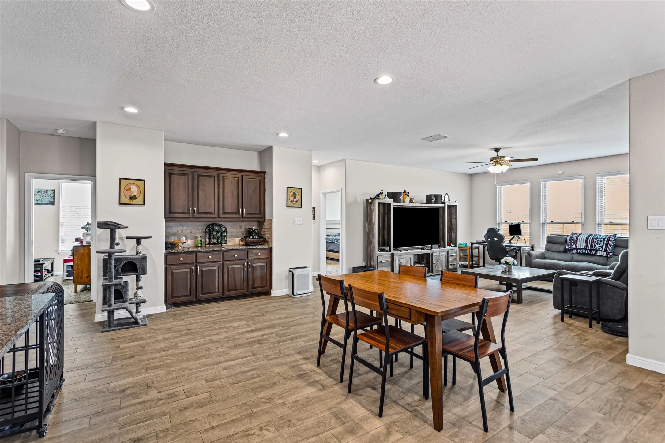 Single Family Residence For Sale in Johnson County , 1212 Dublin Drive, Cleburne, Texas 76033, 4 Bedroom, 2 Bathroom, 2 Garage spaces, 2,097 Sqft, built in 2020, Preowned, mls#21218462, Real Estate Agent in Cleburne, Homes For Sale in Johnson county, Homes For Sale in Cleburne, Realtor in Cleburne Texas, Real Estate Brokerage Independent Realty Texas, Luminita Cordes Realtor