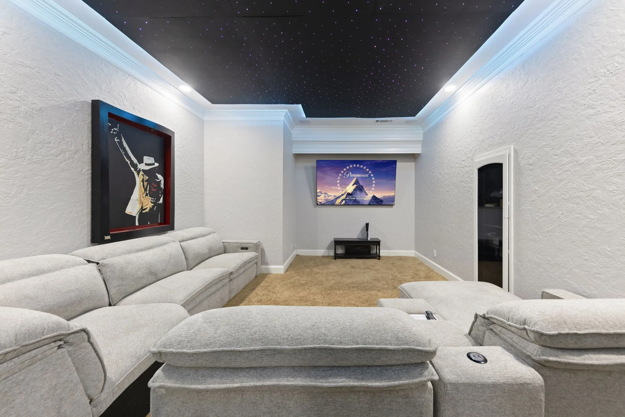 Single Family Residence For Sale in Dallas County , 332 Sedona Falls Drive, Sunnyvale, Texas 75182, 6 Bedroom, 5 Bathroom, 4 Garage spaces, 6,581 Sqft, built in 2005, mls#21218604, Real Estate Agent in Sunnyvale, Homes For Sale in Dallas county, Homes For Sale in Sunnyvale, Realtor in Sunnyvale Texas, Real Estate Brokerage Independent Realty Texas, Luminita Cordes Realtor