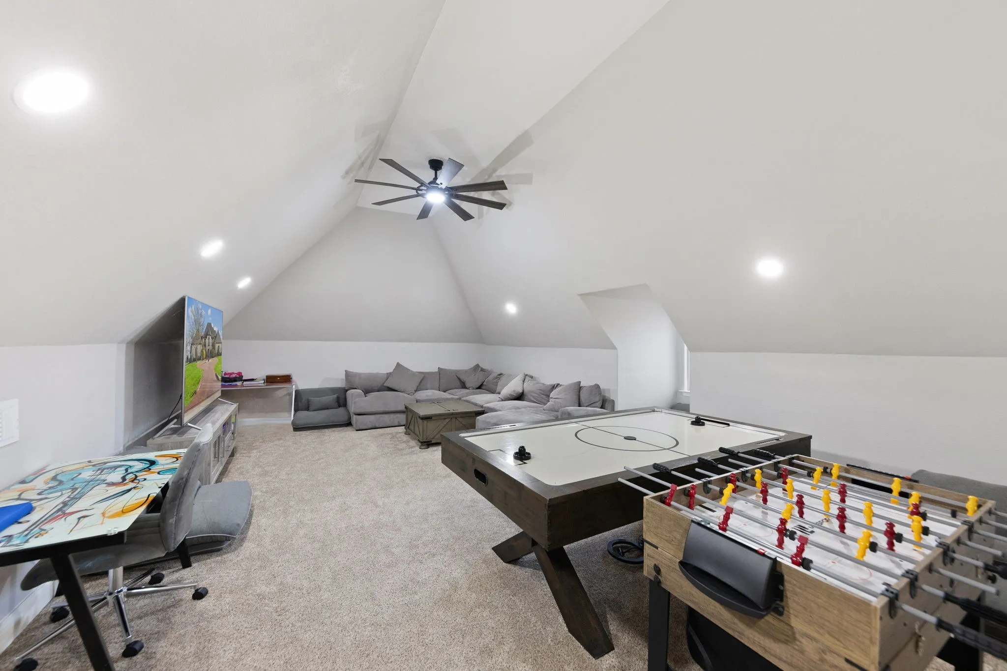 Single Family Residence For Sale in Dallas County , 332 Sedona Falls Drive, Sunnyvale, Texas 75182, 6 Bedroom, 5 Bathroom, 4 Garage spaces, 6,581 Sqft, built in 2005, mls#21218604, Real Estate Agent in Sunnyvale, Homes For Sale in Dallas county, Homes For Sale in Sunnyvale, Realtor in Sunnyvale Texas, Real Estate Brokerage Independent Realty Texas, Luminita Cordes Realtor