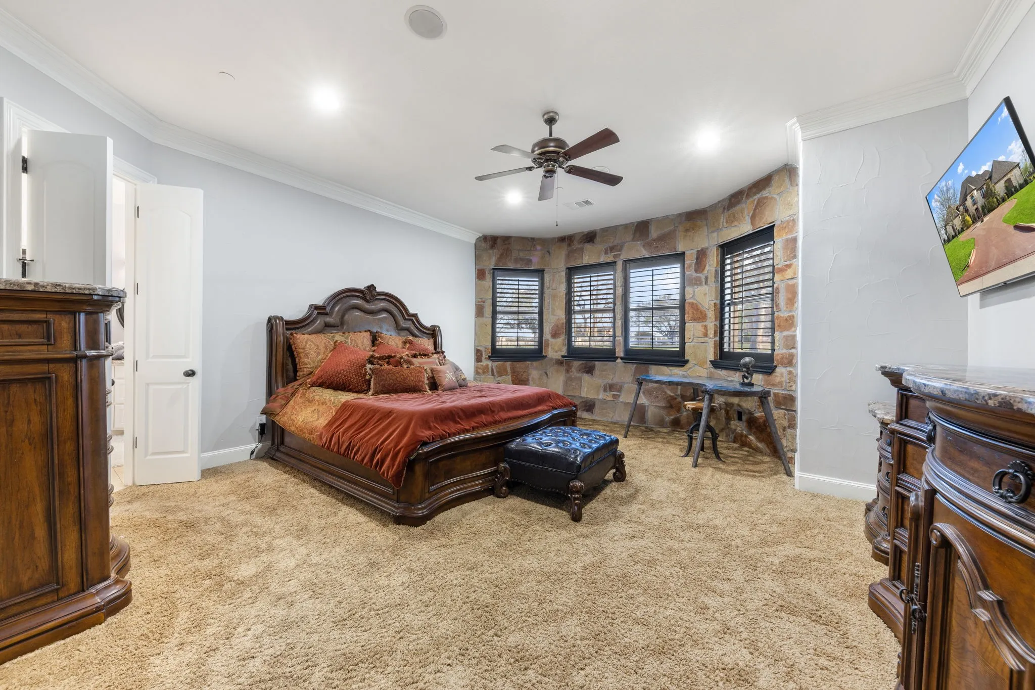 Single Family Residence For Sale in Dallas County , 332 Sedona Falls Drive, Sunnyvale, Texas 75182, 6 Bedroom, 5 Bathroom, 4 Garage spaces, 6,581 Sqft, built in 2005, mls#21218604, Real Estate Agent in Sunnyvale, Homes For Sale in Dallas county, Homes For Sale in Sunnyvale, Realtor in Sunnyvale Texas, Real Estate Brokerage Independent Realty Texas, Luminita Cordes Realtor