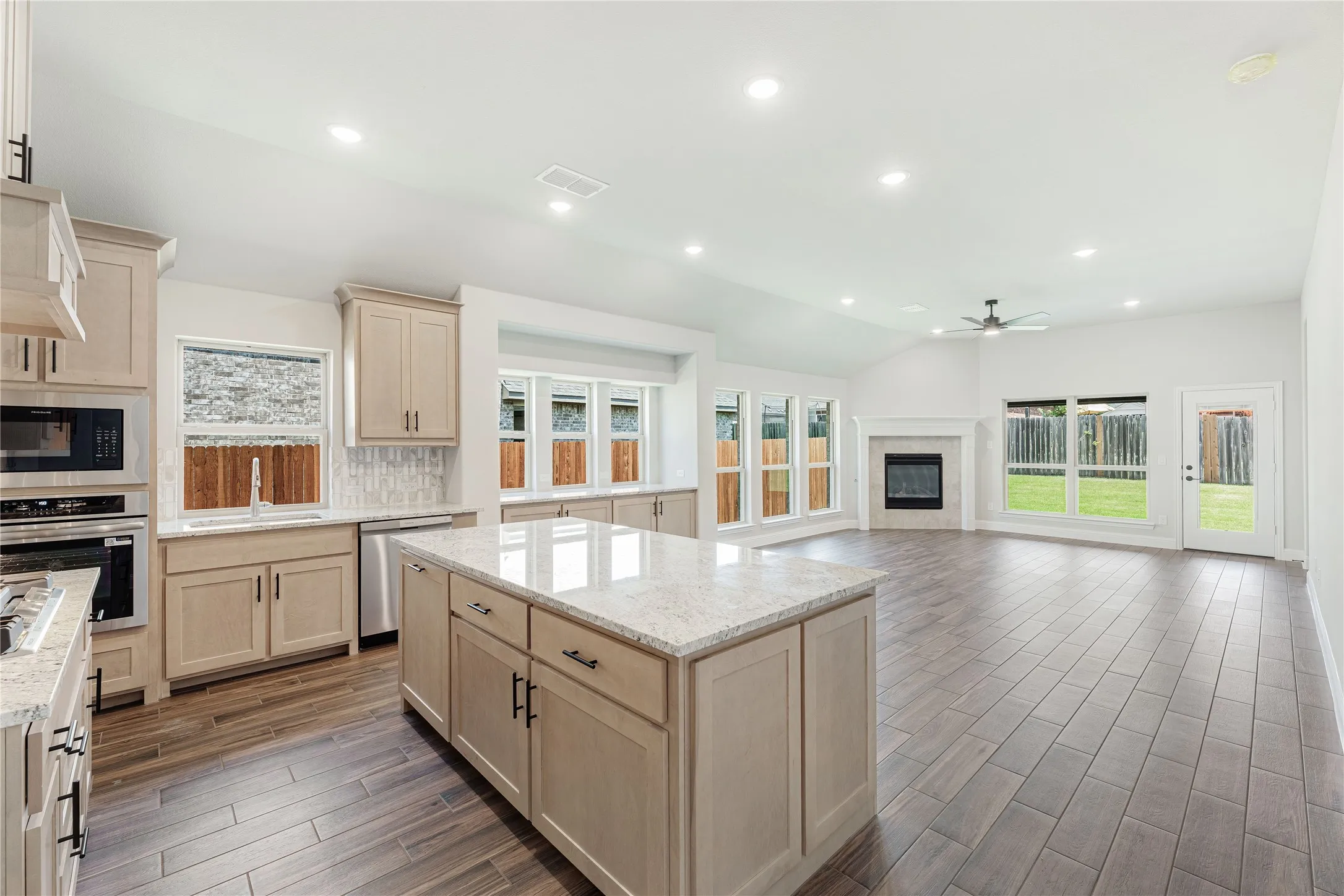 Single Family Residence For Sale in Denton County , 179 Creekside Drive, Sanger, Texas 76266, 4 Bedroom, 2 Bathroom, 2 Garage spaces, 2,235 Sqft, built in 2026, New Construction - Incomplete, mls#21218738, Real Estate Agent in Sanger, Homes For Sale in Denton county, Homes For Sale in Sanger, Realtor in Sanger Texas, Real Estate Brokerage Independent Realty Texas, Luminita Cordes Realtor