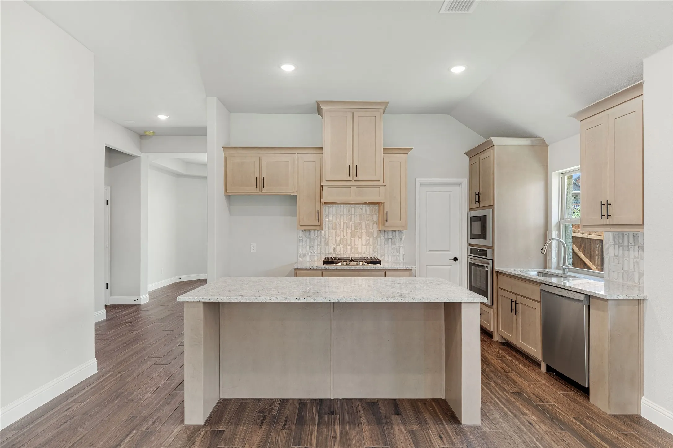 Single Family Residence For Sale in Denton County , 179 Creekside Drive, Sanger, Texas 76266, 4 Bedroom, 2 Bathroom, 2 Garage spaces, 2,235 Sqft, built in 2026, New Construction - Incomplete, mls#21218738, Real Estate Agent in Sanger, Homes For Sale in Denton county, Homes For Sale in Sanger, Realtor in Sanger Texas, Real Estate Brokerage Independent Realty Texas, Luminita Cordes Realtor