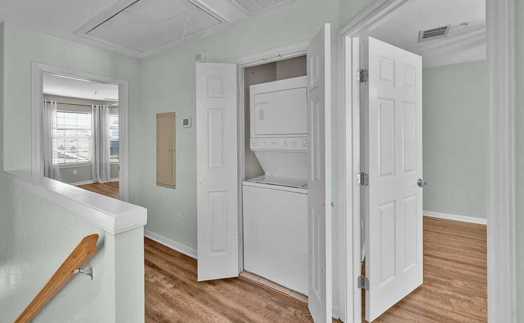 Condominium For Sale in Mc Lennan County , 1701 S 12th Street 1204, Waco, Texas 76706, 2 Bedroom, 3 Bathroom, Garage spaces, 1,247 Sqft, built in 2003, Preowned, mls#21217419, Real Estate Agent in Waco, Homes For Sale in Mc Lennan county, Homes For Sale in Waco, Realtor in Waco Texas, Real Estate Brokerage Independent Realty Texas, Luminita Cordes Realtor
